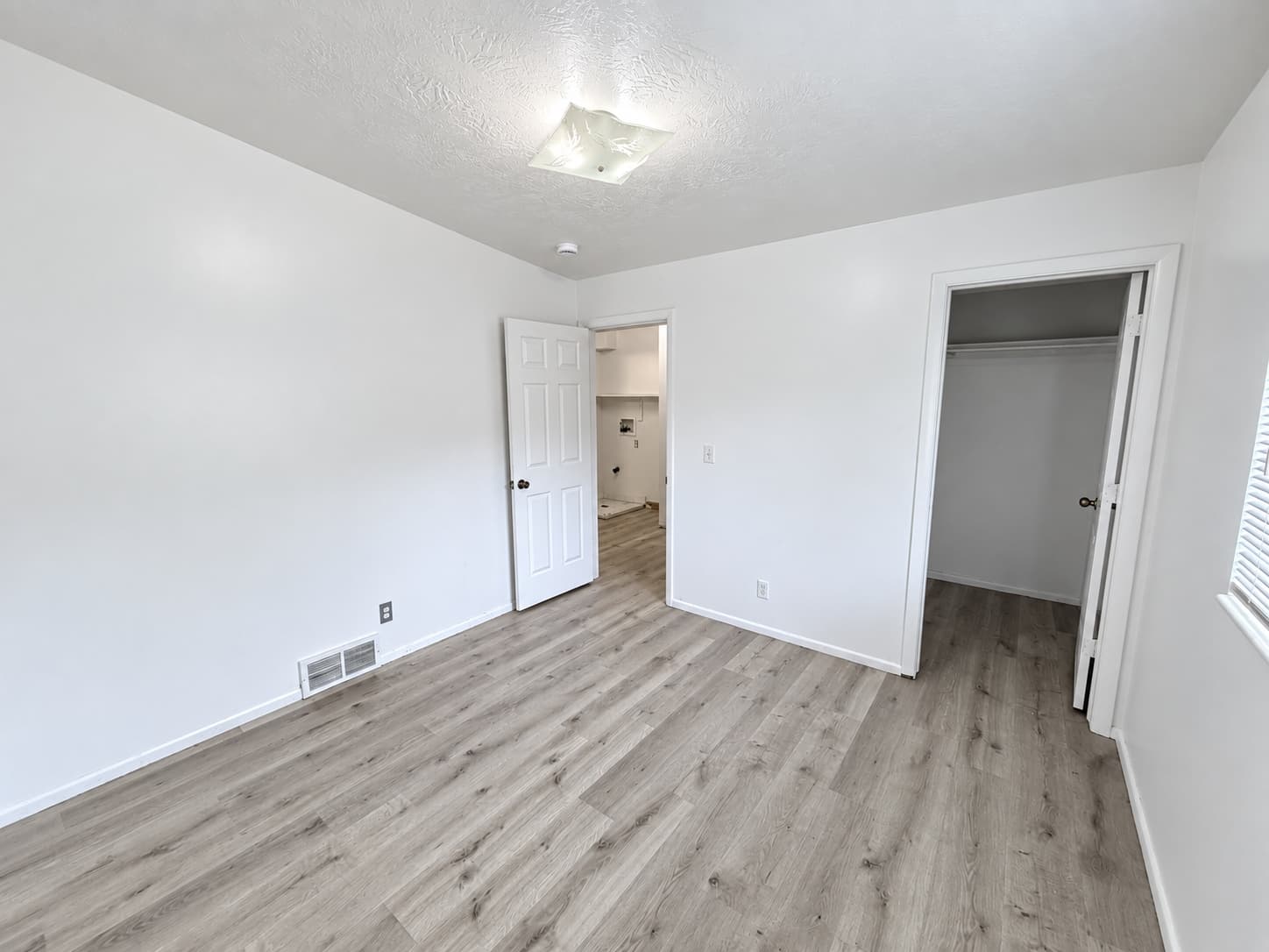 Salt Lake City Apartment: 945 W Genesee Ave