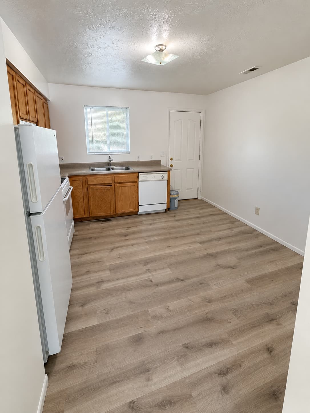 Salt Lake City Apartment: 945 W Genesee Ave