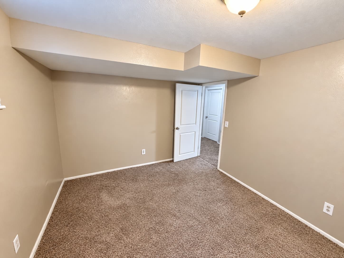 Orem Single Room: 811 S 75 E
