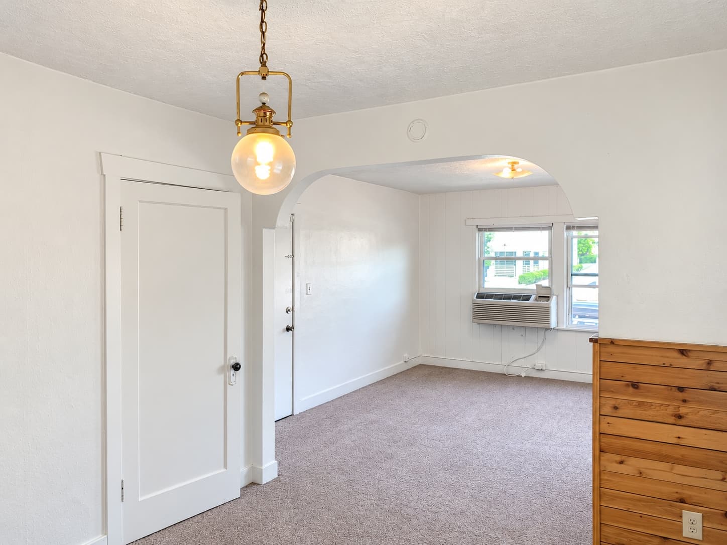 Salt Lake City Apartment: 250 S 500 E