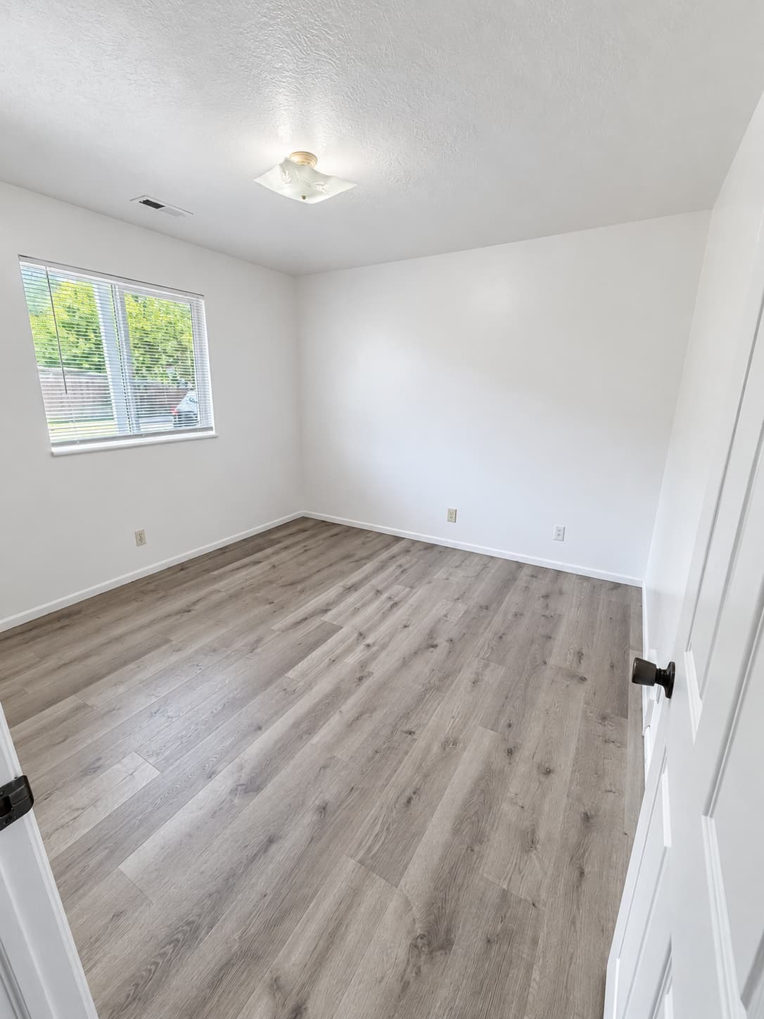 Salt Lake City Apartment: 945 W Genesee Ave