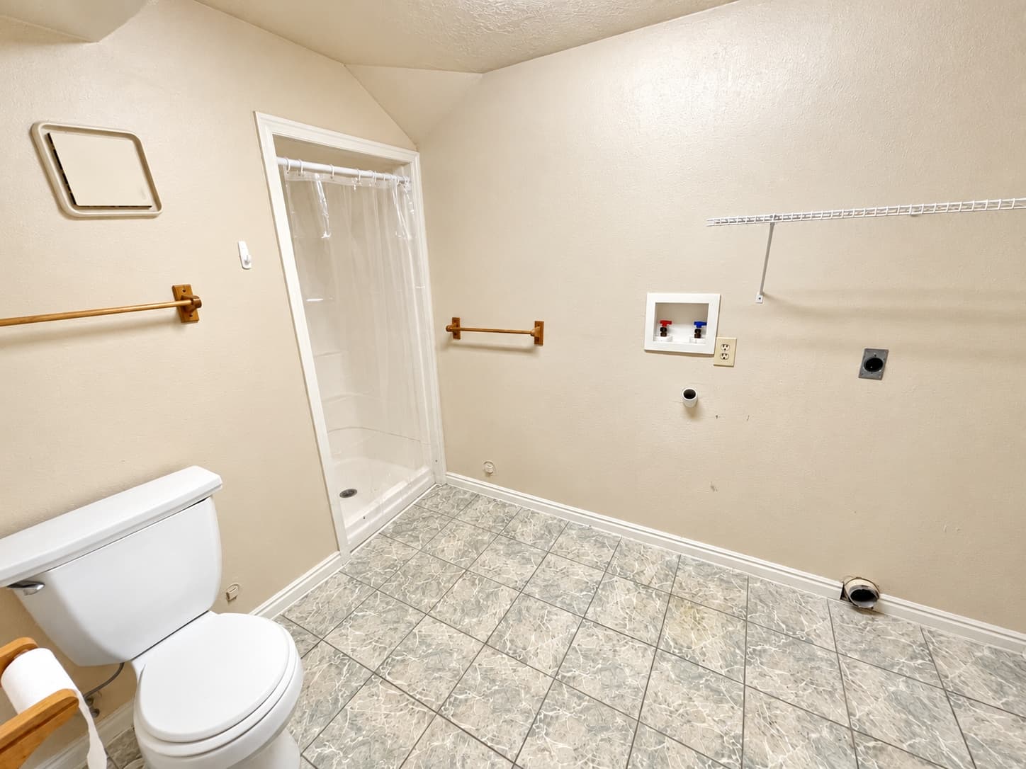 Bountiful Townhome: 393 W 200 N