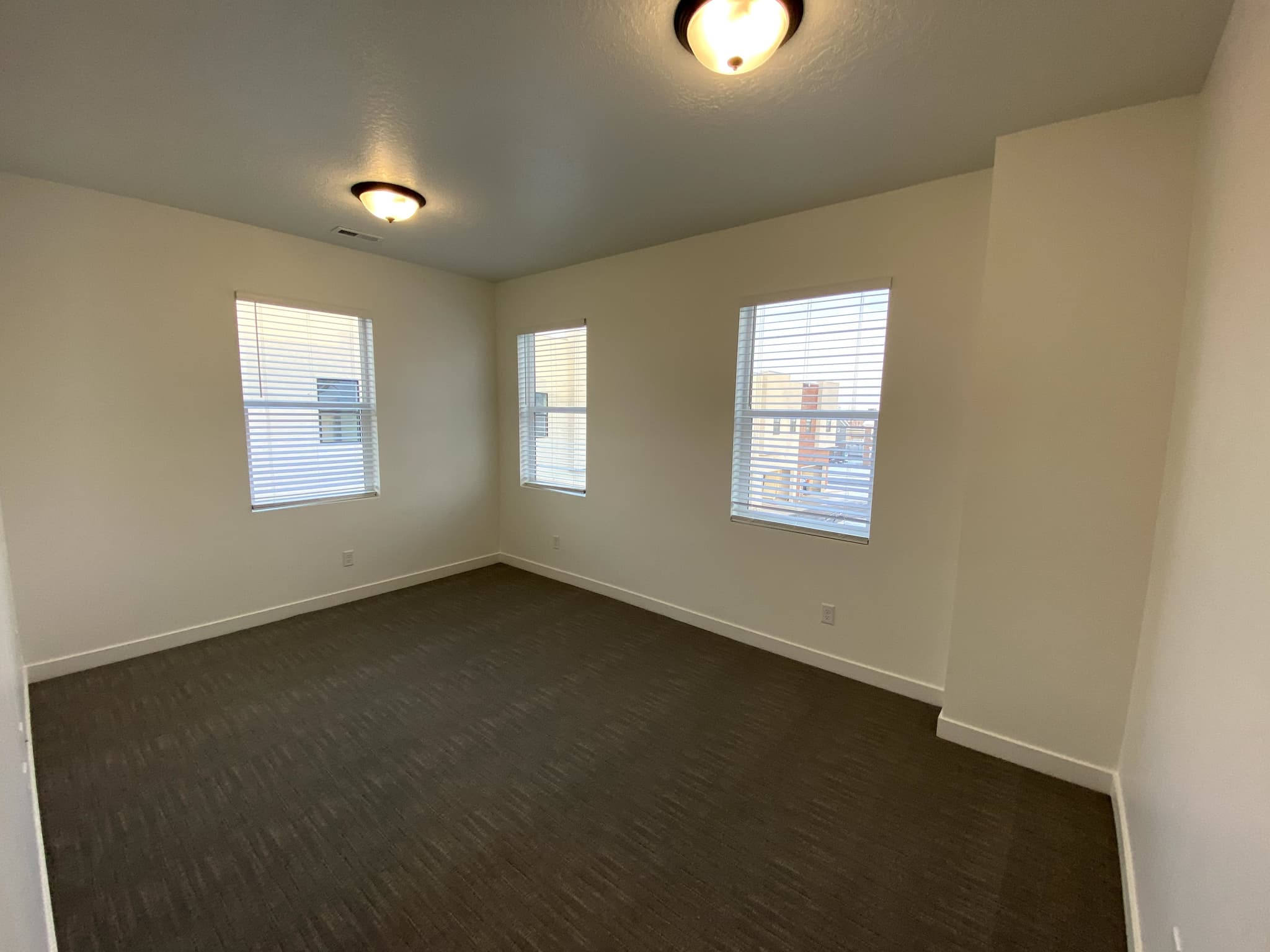 Bountiful Townhome: 437 W 200 N