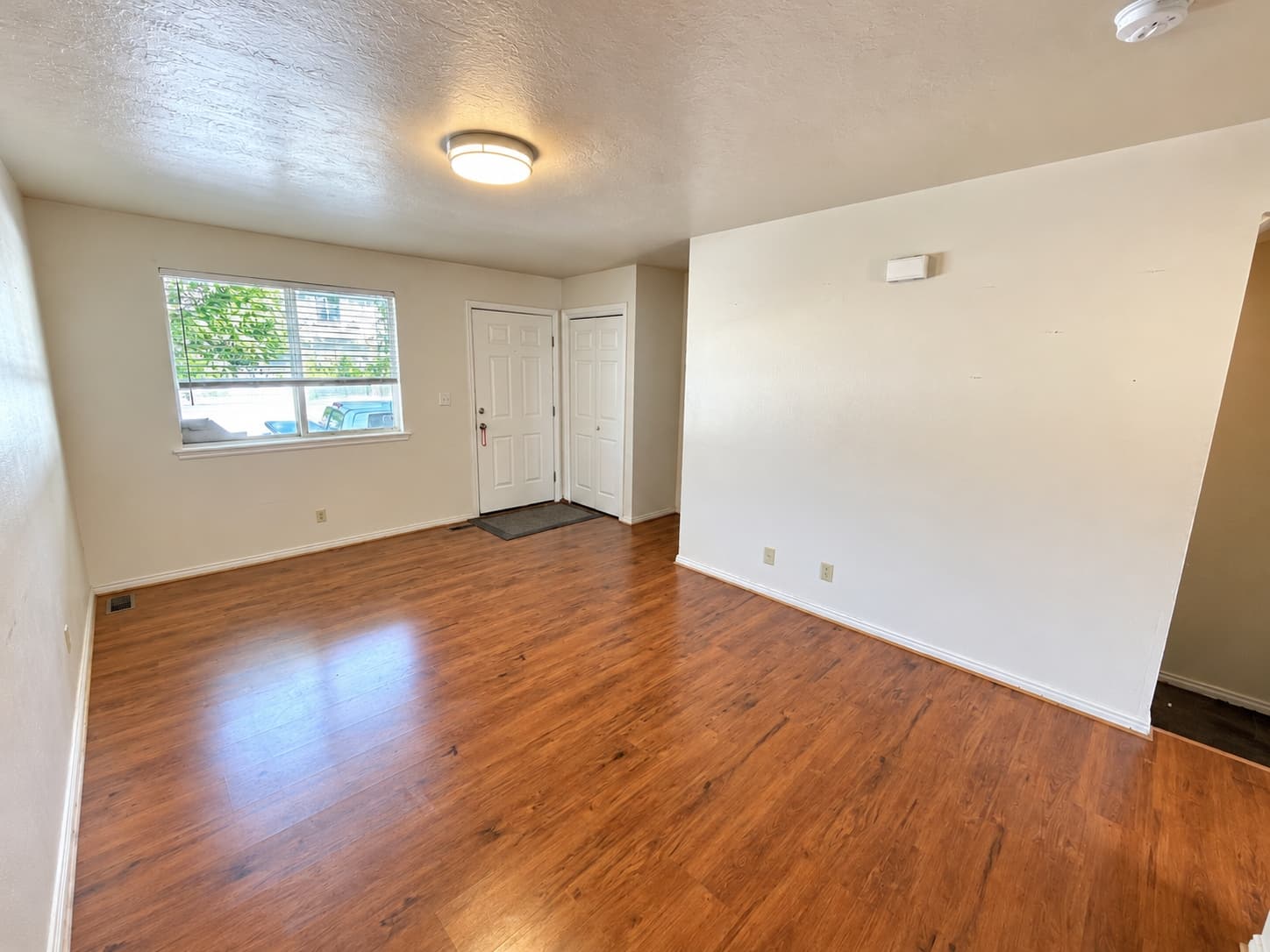 Bountiful Townhome: 393 W 200 N