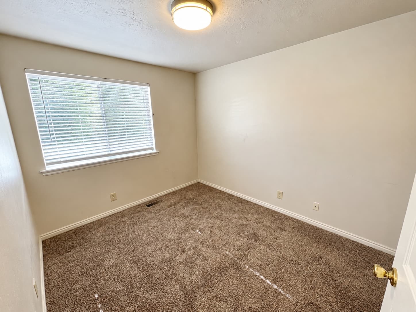 Bountiful Townhome: 393 W 200 N
