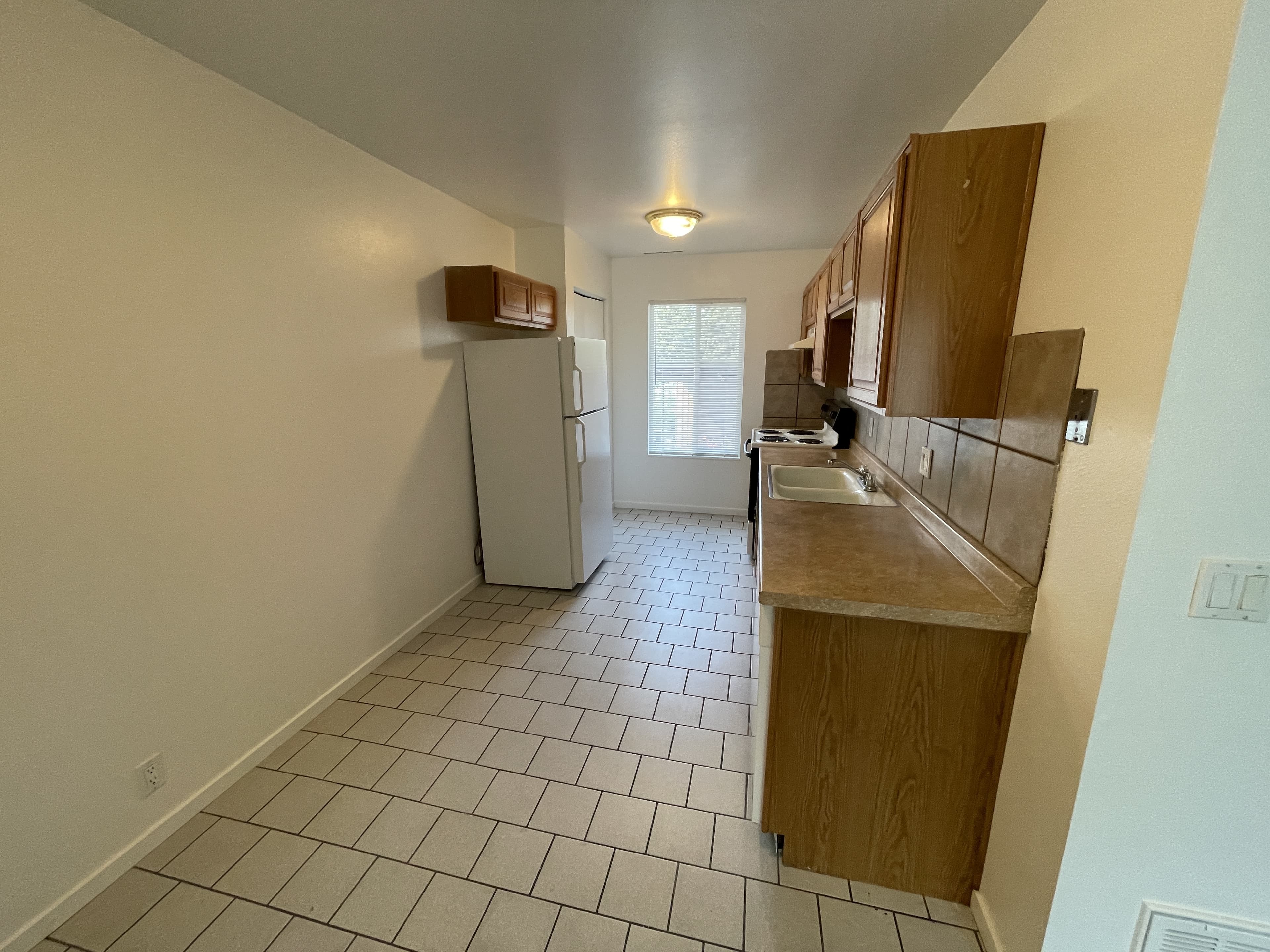 Bountiful Townhome: 898 W 4100 S