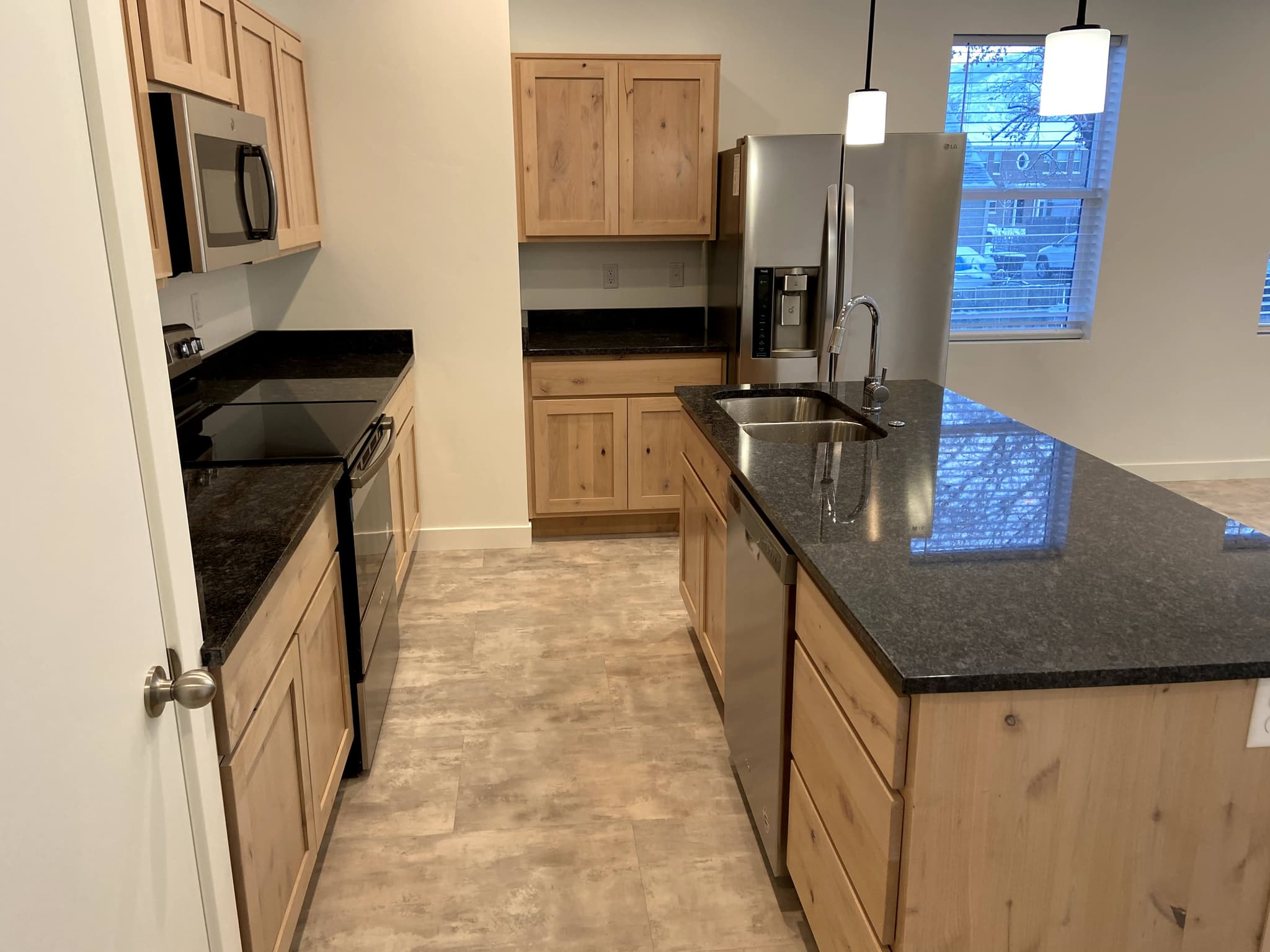Bountiful Townhome: 437 W 200 N