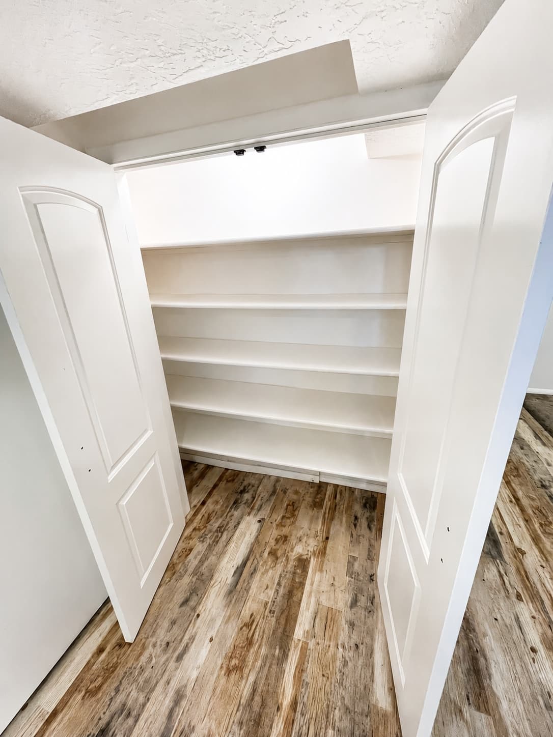 Kaysville Apartment: 574 E 200 S