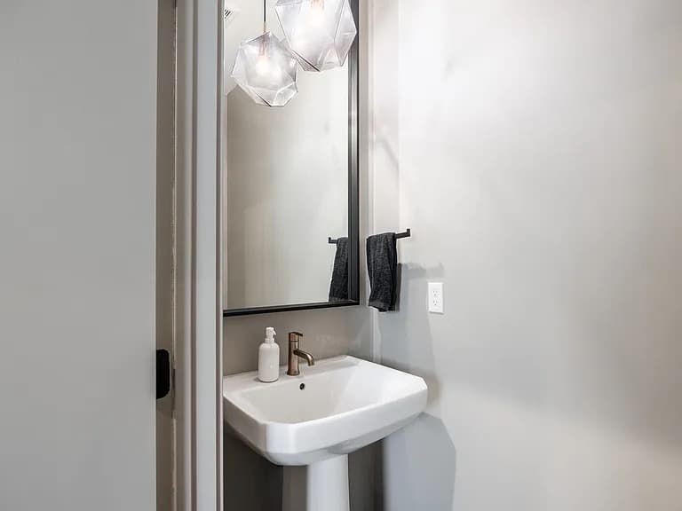 Salt Lake City Condo: 826 S West Temple