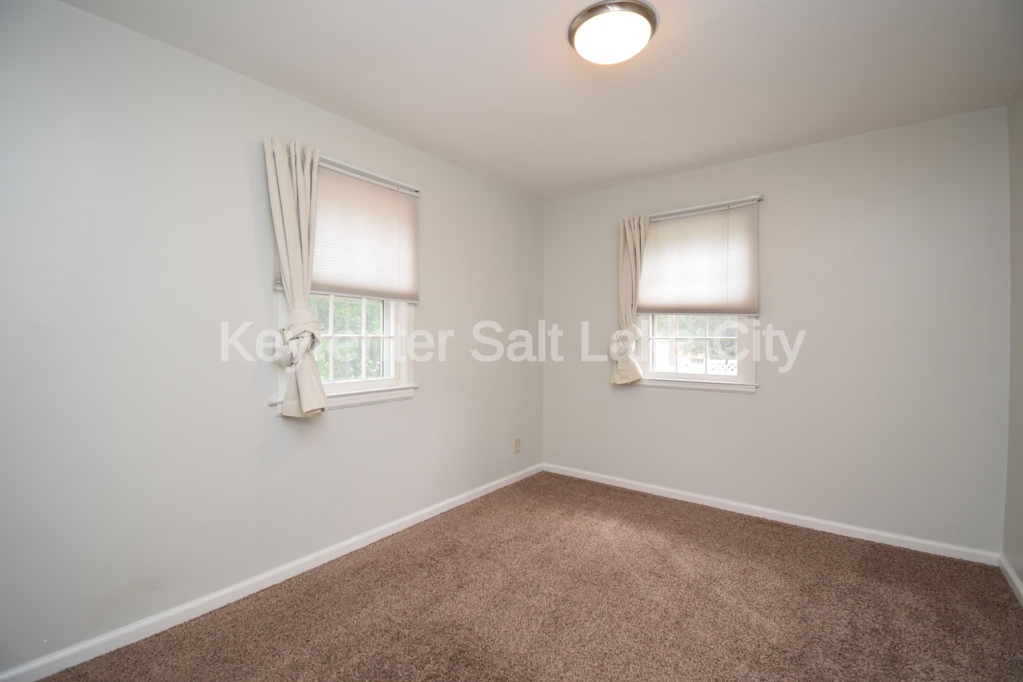 Salt Lake City House: 5806 S Highland Dr