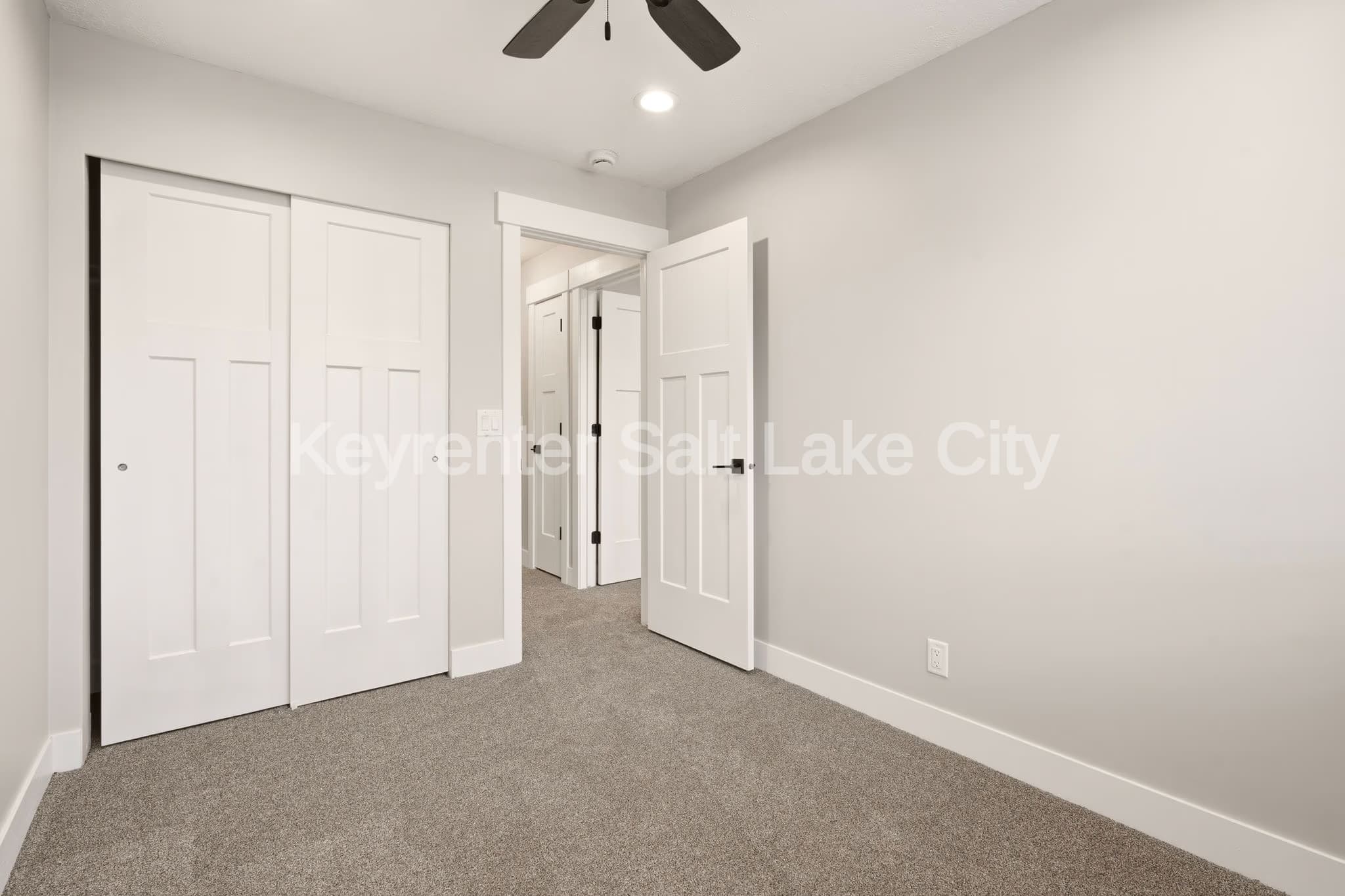 West Jordan House: 9156 S River Ridge Dr
