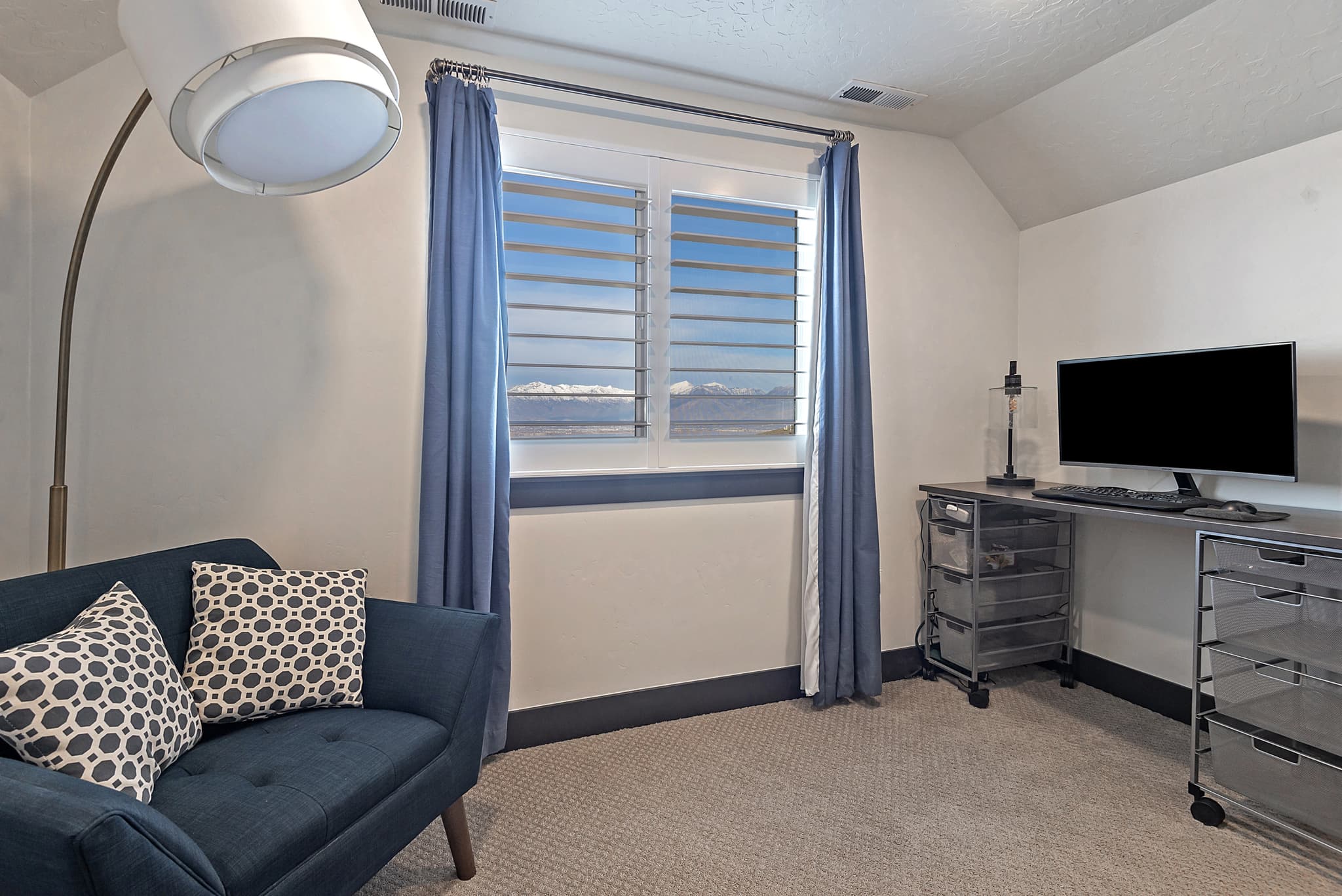 Saratoga Springs House: 423 W Red Wolf Dr