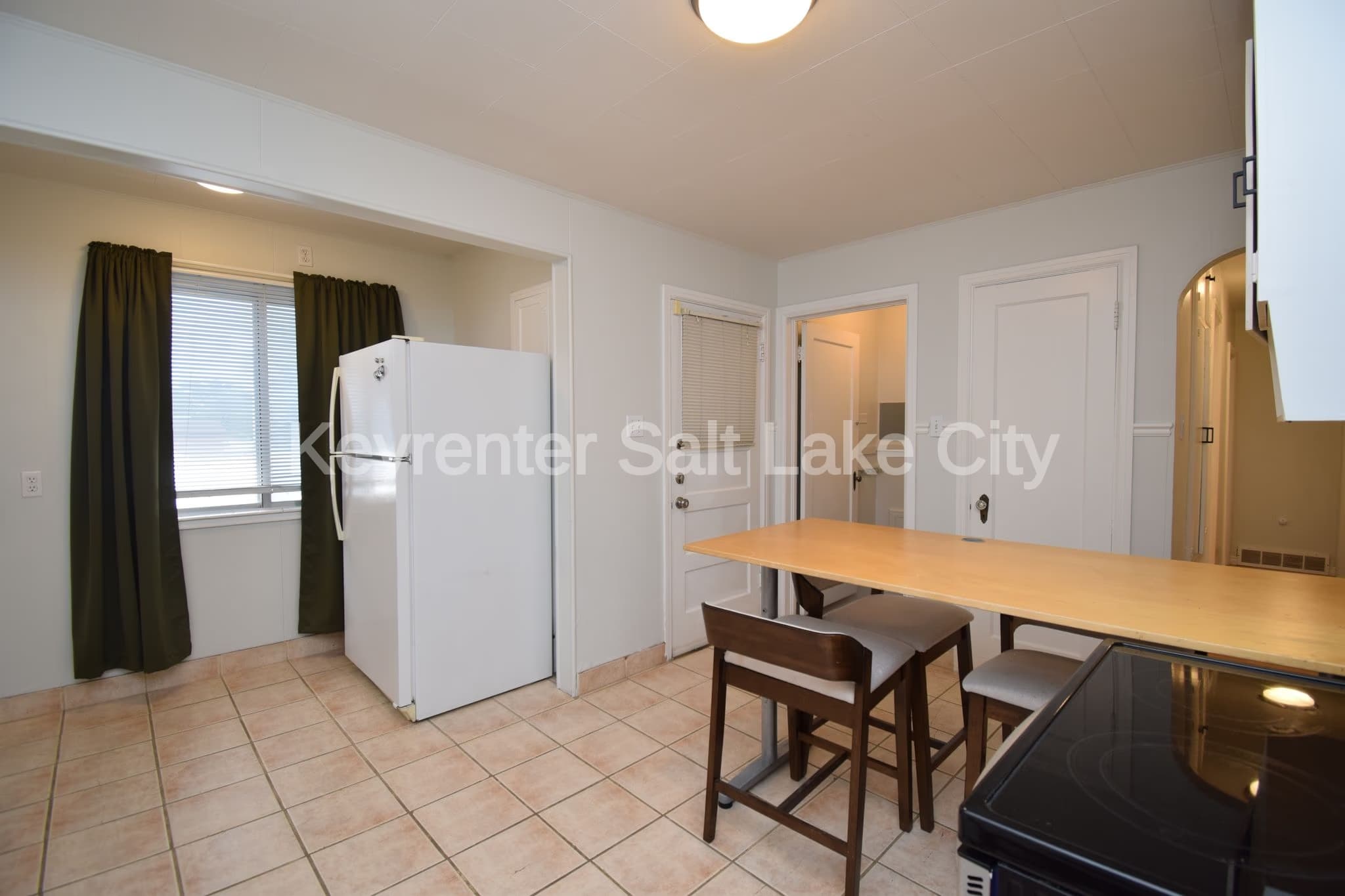 Salt Lake City House: 5806 S Highland Dr