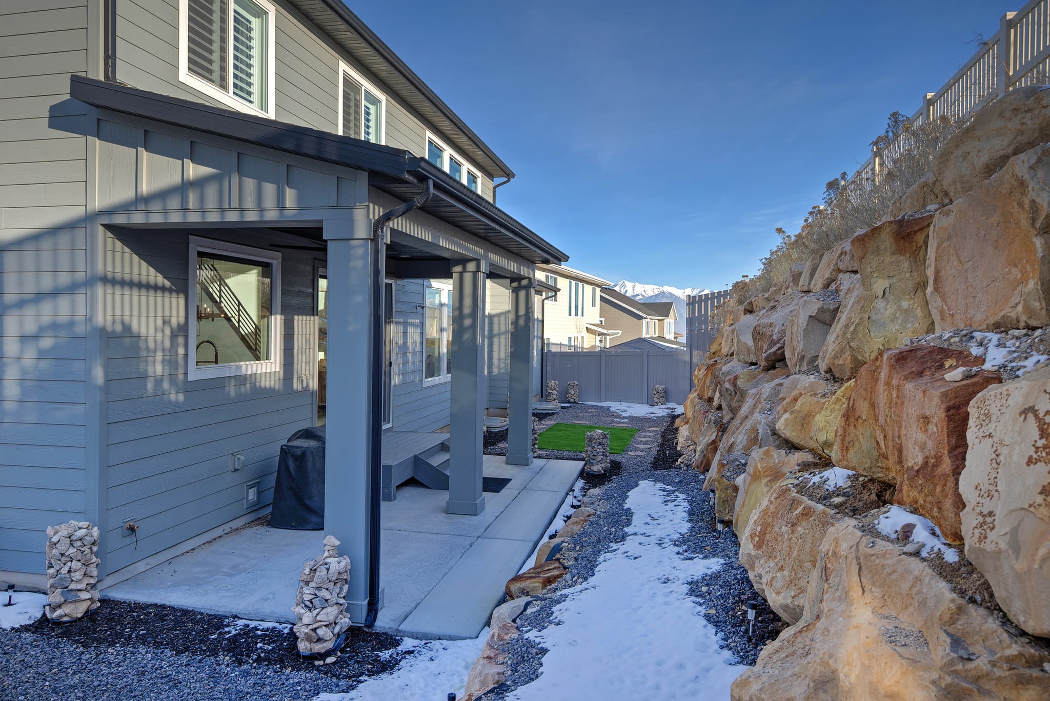 Saratoga Springs House: 423 W Red Wolf Dr