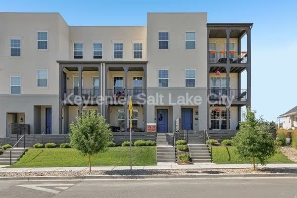 West Jordan Townhome: 7077 W Owens View Way