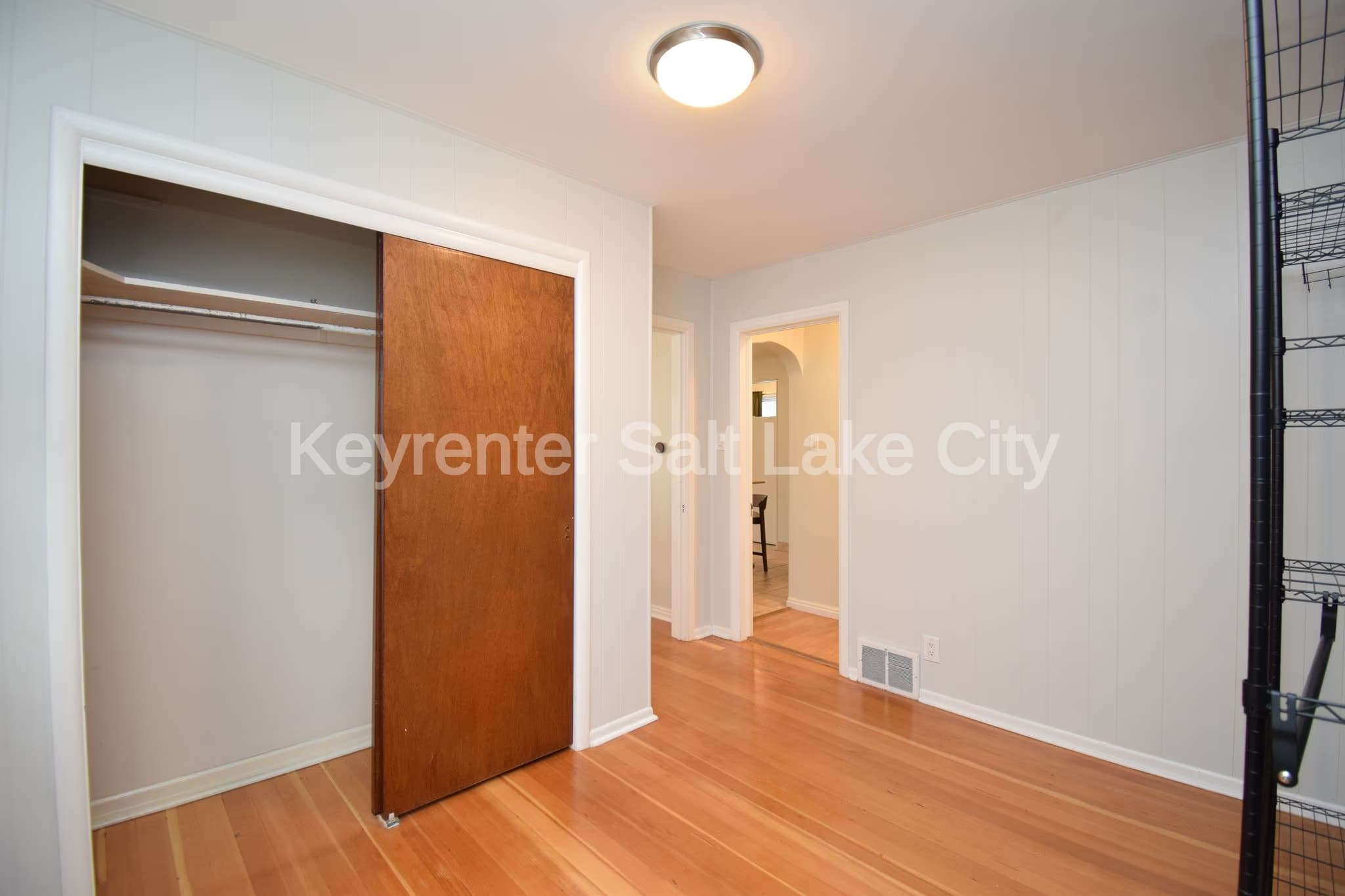 Salt Lake City House: 5806 S Highland Dr