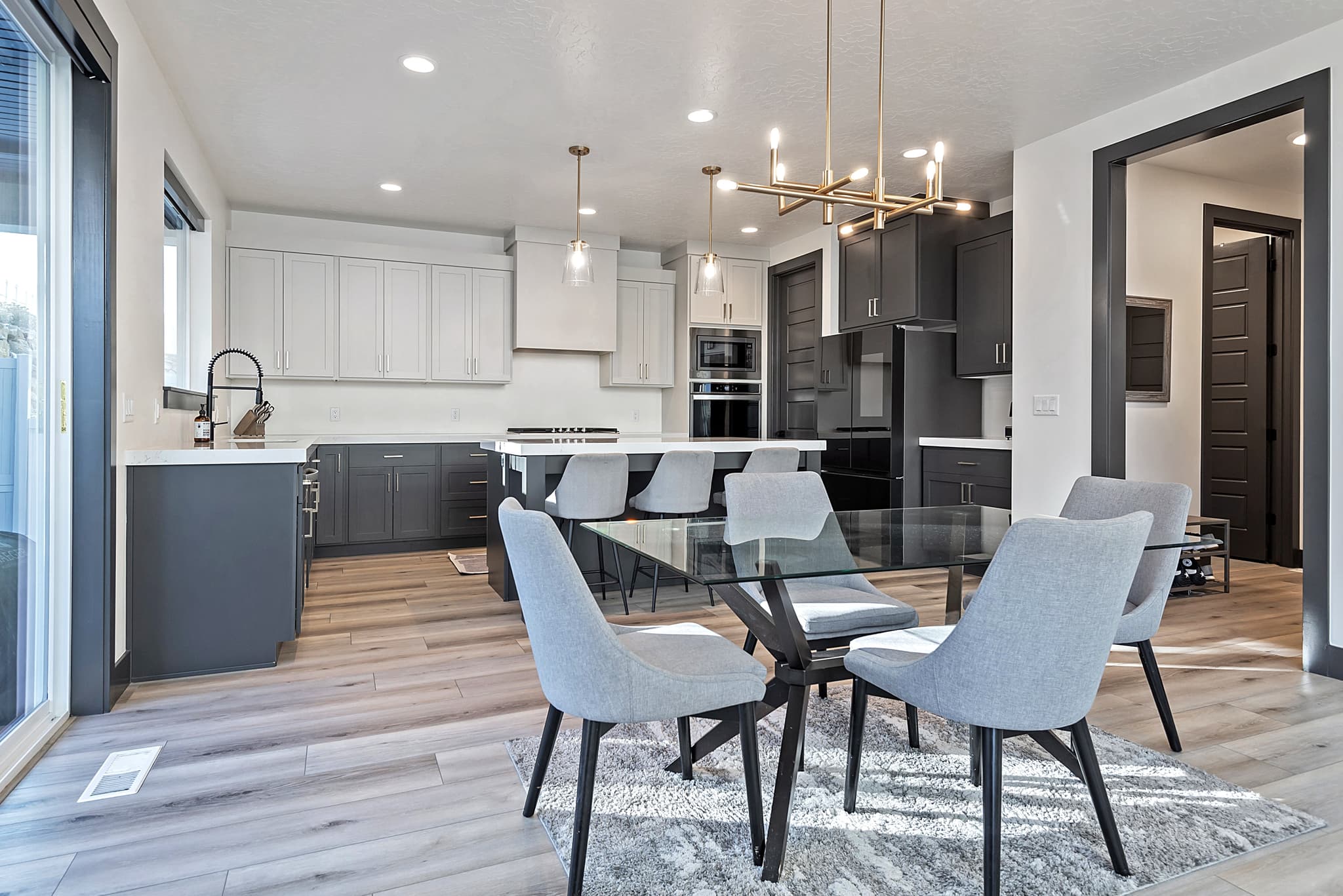 Saratoga Springs House: 423 W Red Wolf Dr