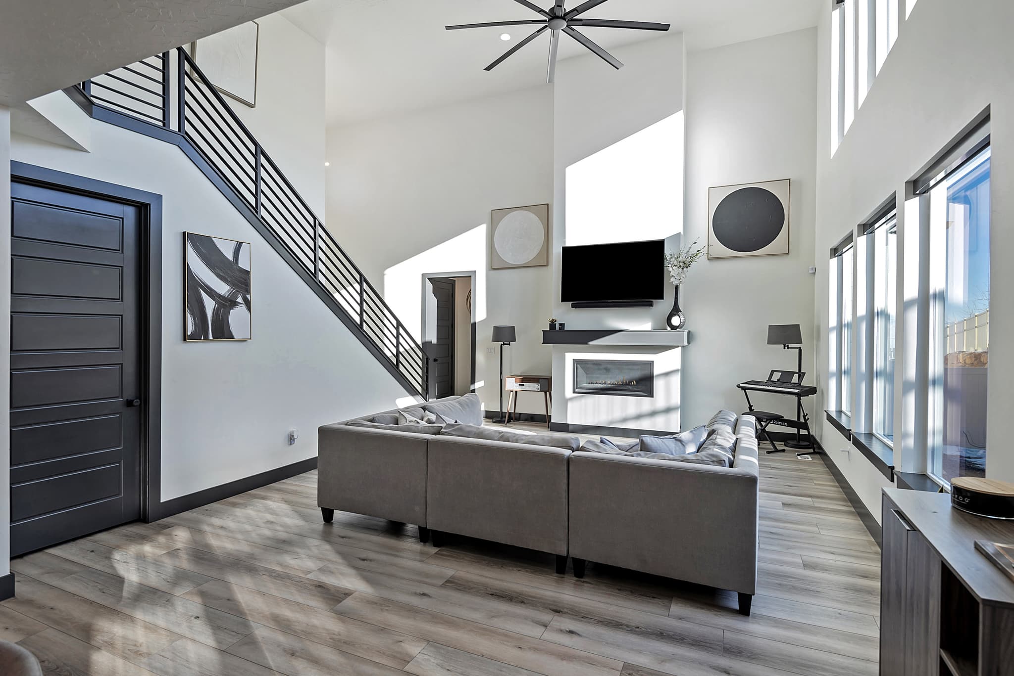 Saratoga Springs House: 423 W Red Wolf Dr