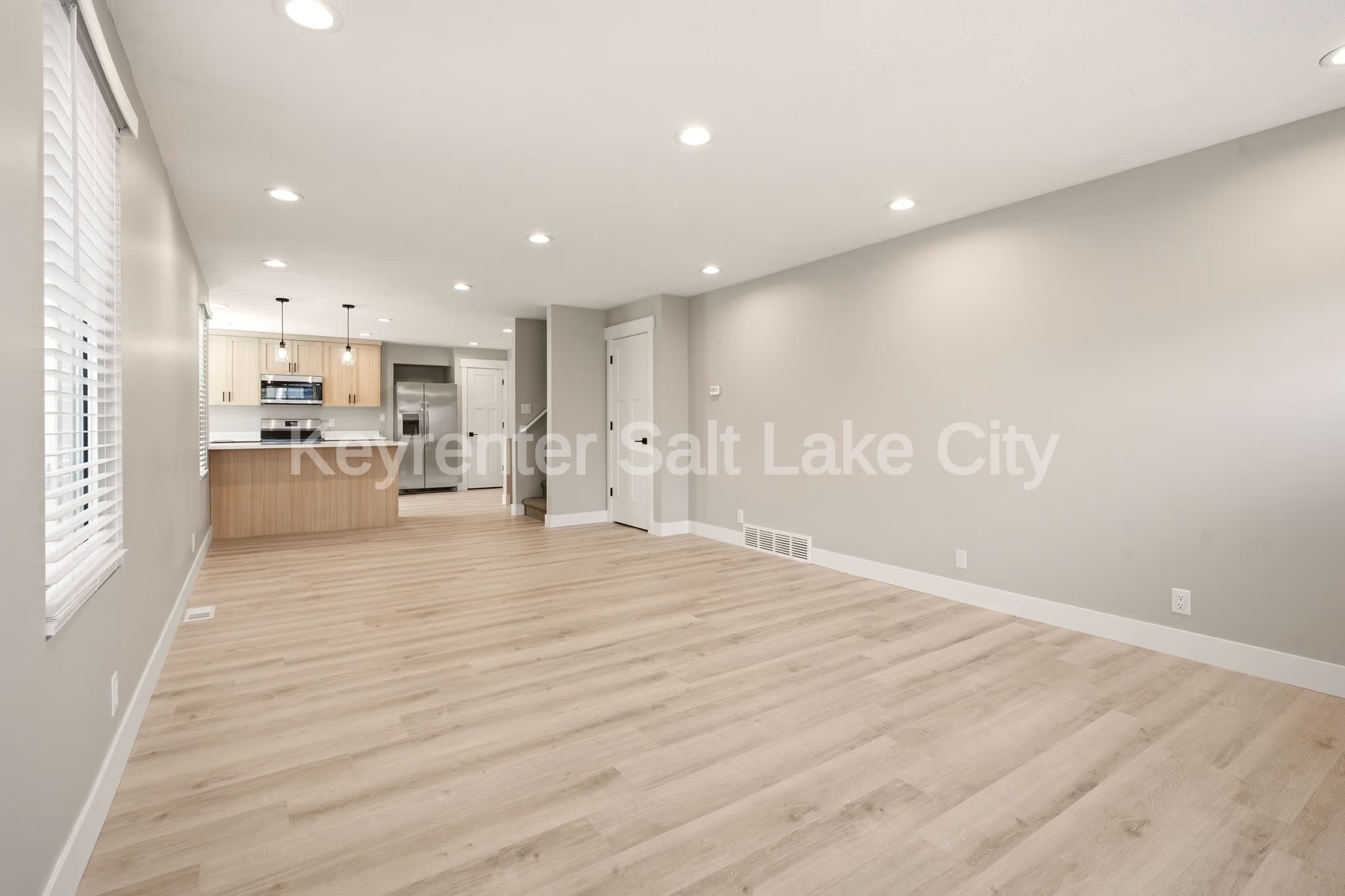 West Jordan House: 9156 S River Ridge Dr