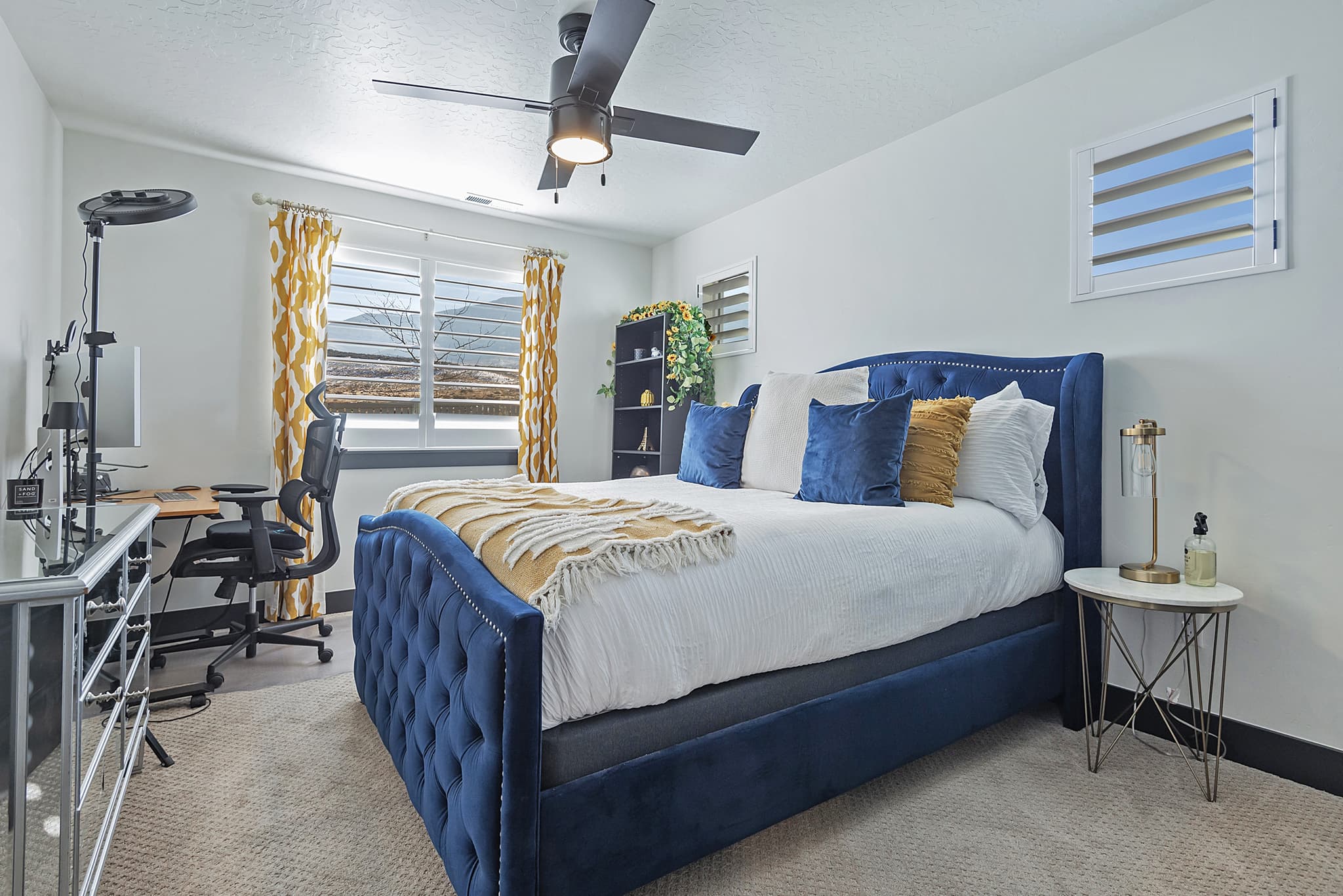 Saratoga Springs House: 423 W Red Wolf Dr