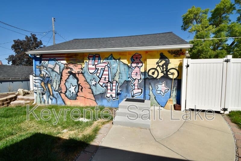Salt Lake City In-Law/Basement: 2689 E Barbey Dr