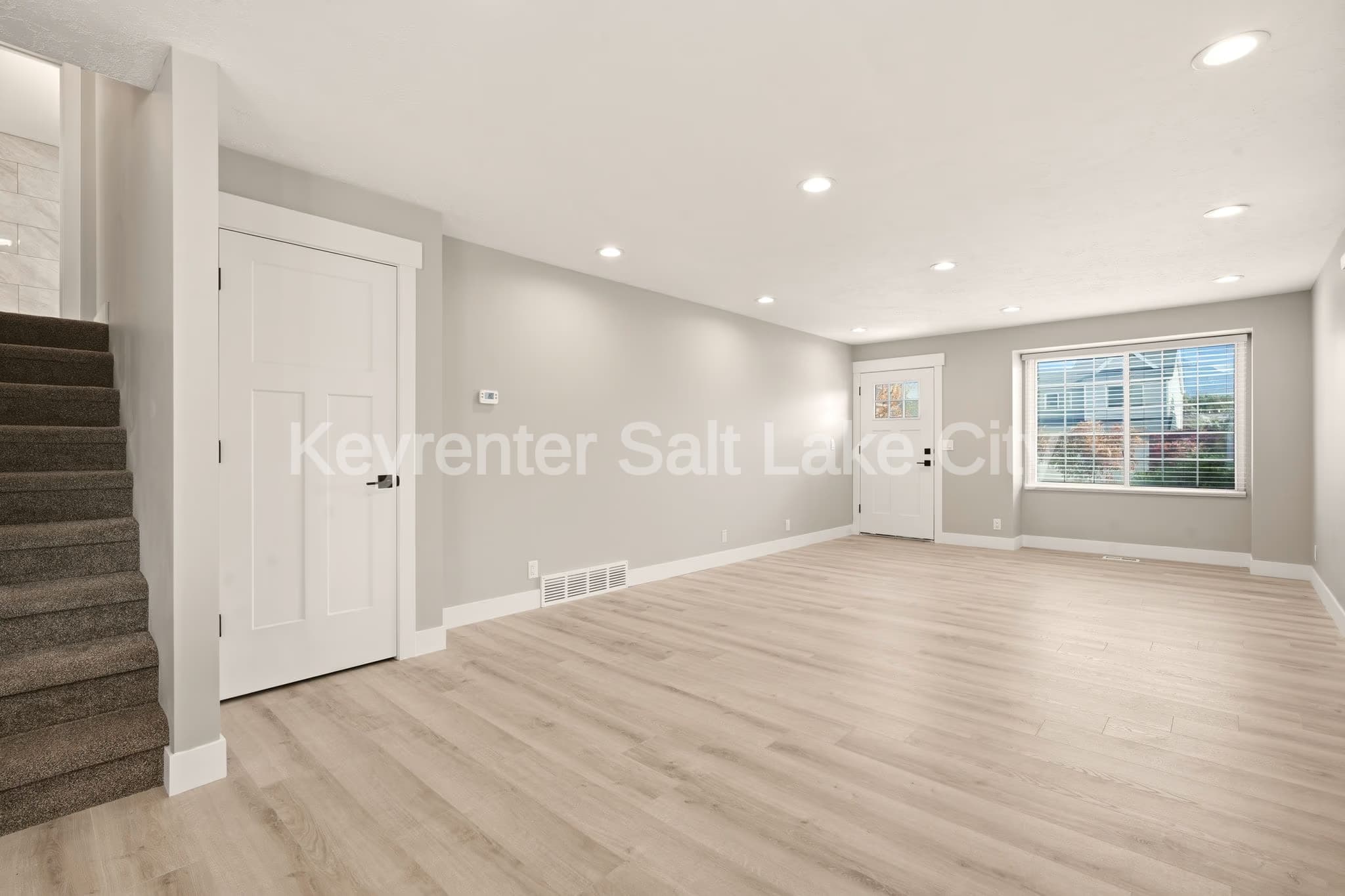 West Jordan House: 9156 S River Ridge Dr