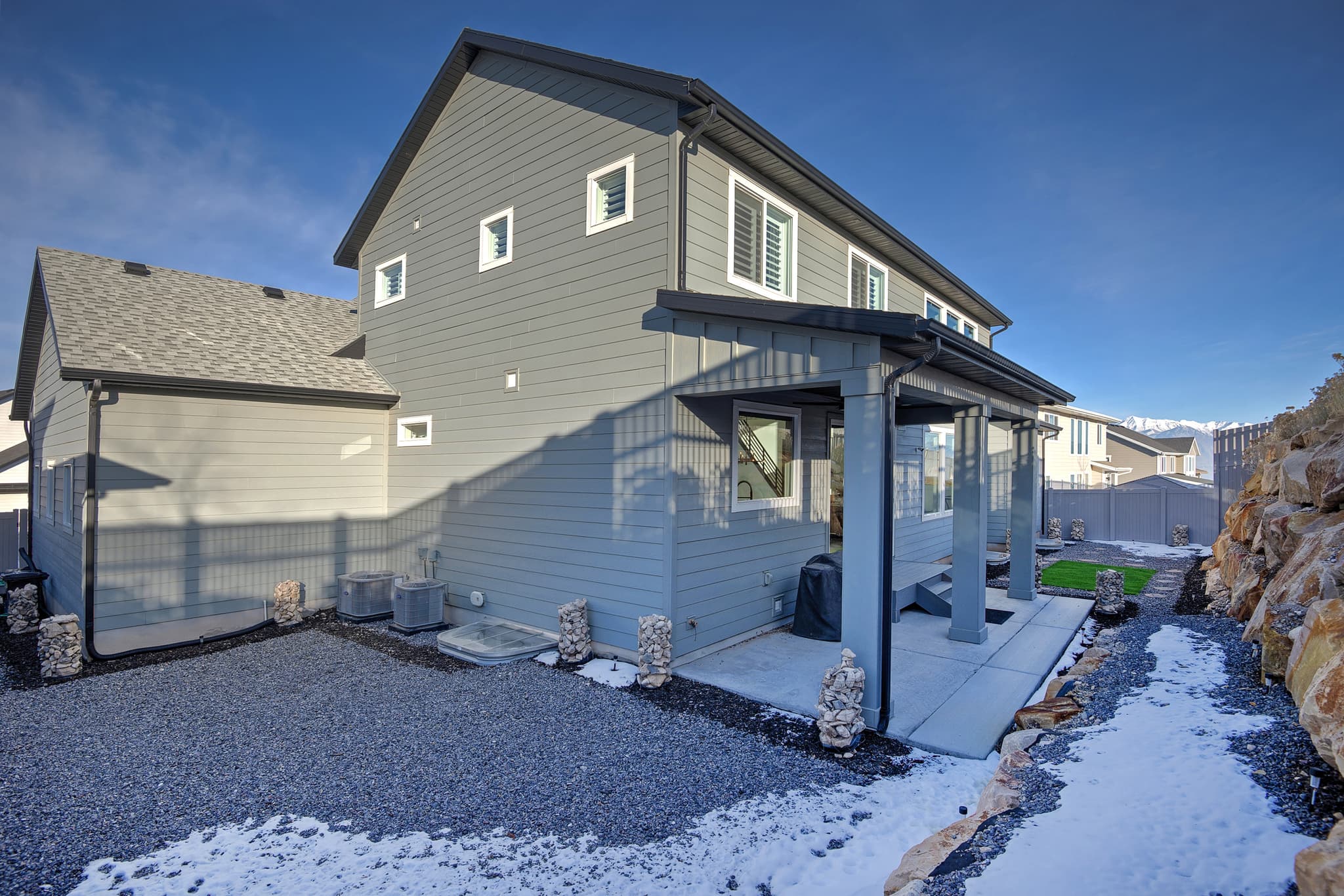 Saratoga Springs House: 423 W Red Wolf Dr