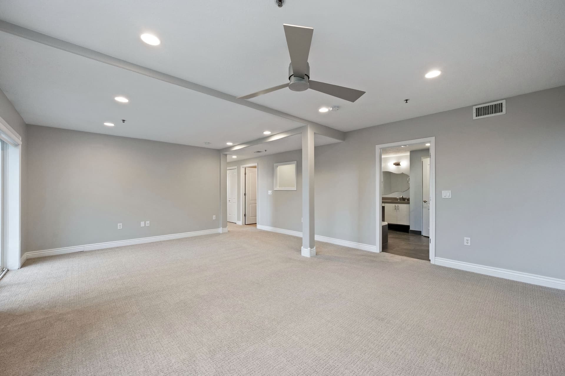 Salt Lake City House: 3075 E Kennedy Dr
