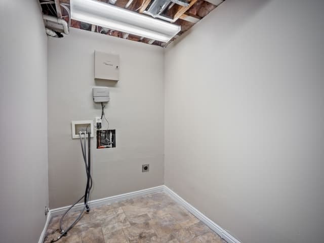 Layton House: 1602 Rockbridge Dr