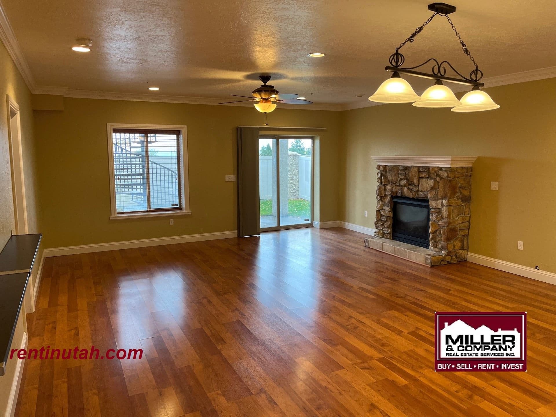 Sandy House: 10234 S. Eagle Cliff Way (1410 E)