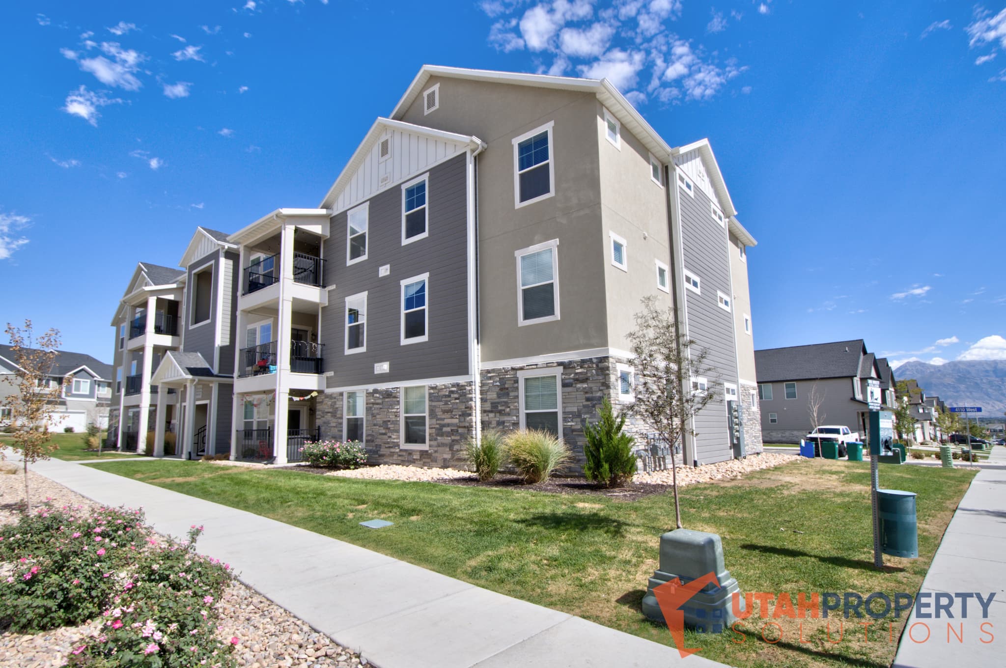 Lehi Condo: 1152 N West Rim Dr