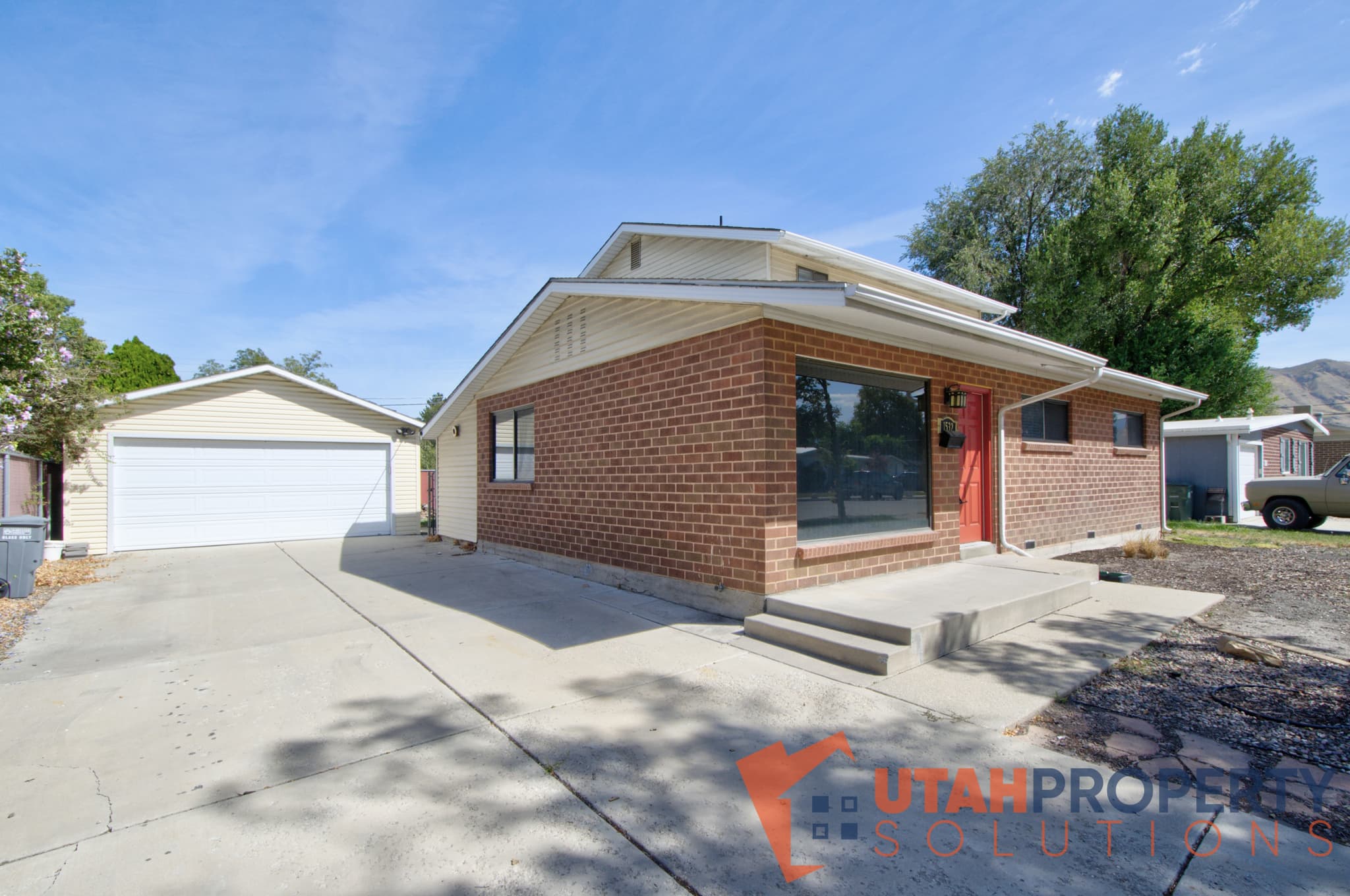 Salt Lake City House: 1532 W DuPont Ave
