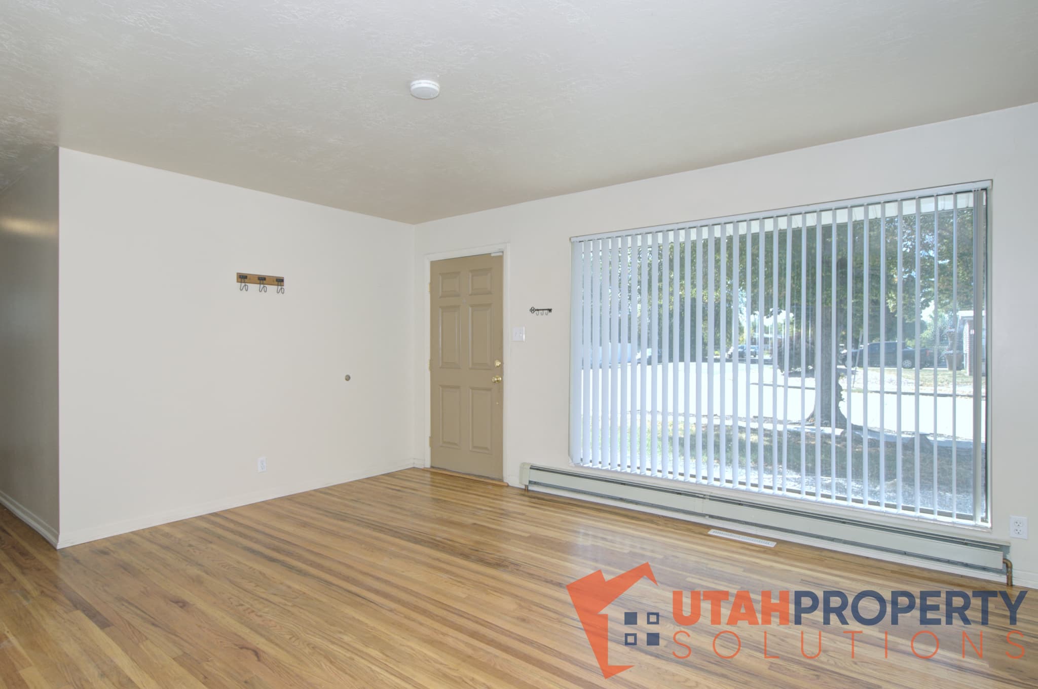 Salt Lake City House: 1532 W DuPont Ave