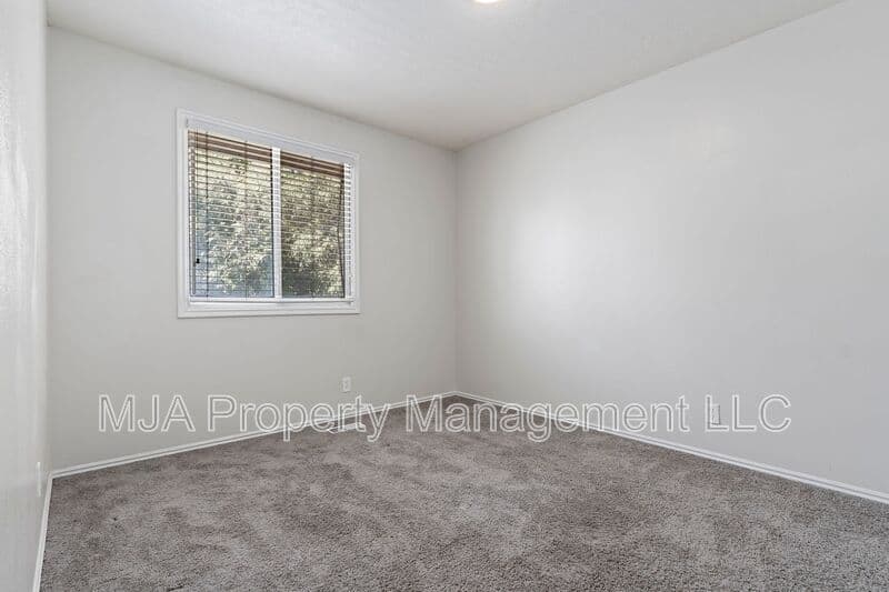 Provo Townhome: 715 N 1050 W