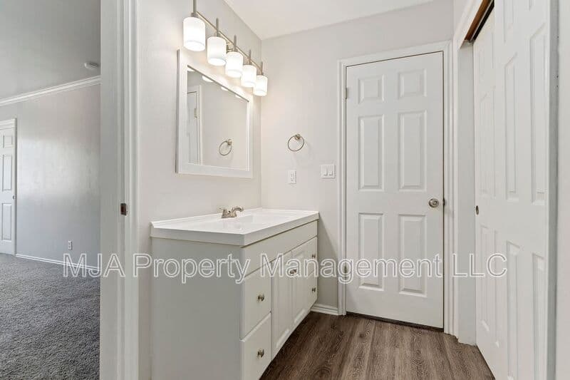 Provo Townhome: 715 N 1050 W