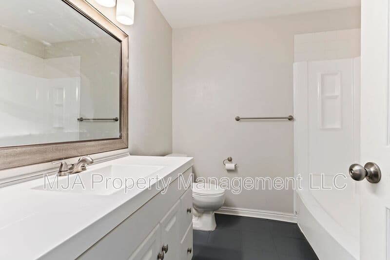 Provo Townhome: 715 N 1050 W