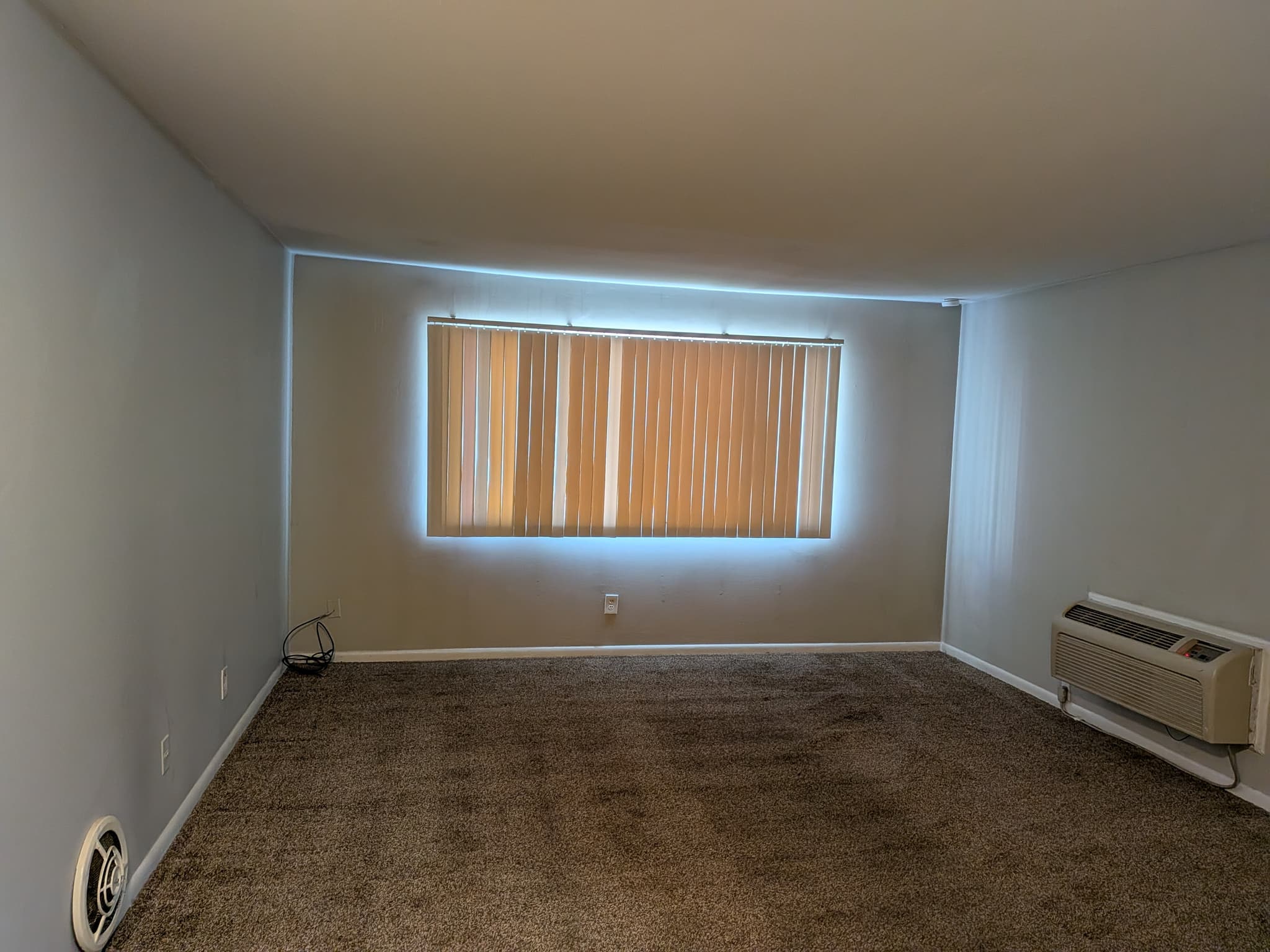 West Valley City Apartment: 2640 W 3800 S