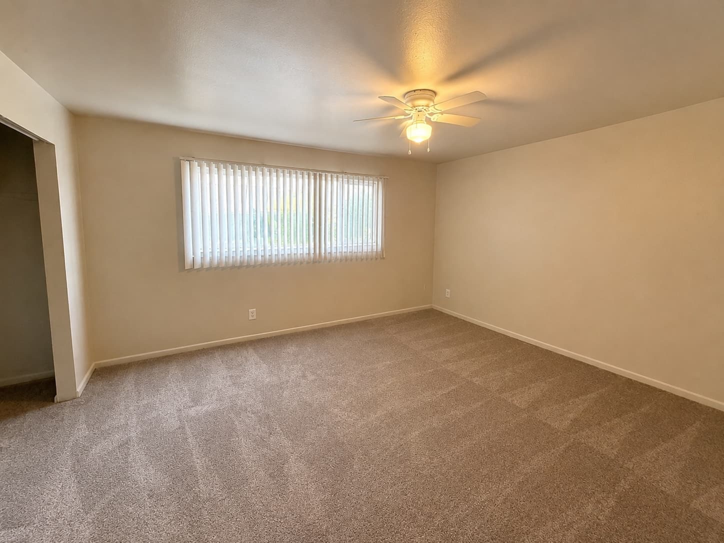 West Valley City Apartment: 2640 W 3800 S