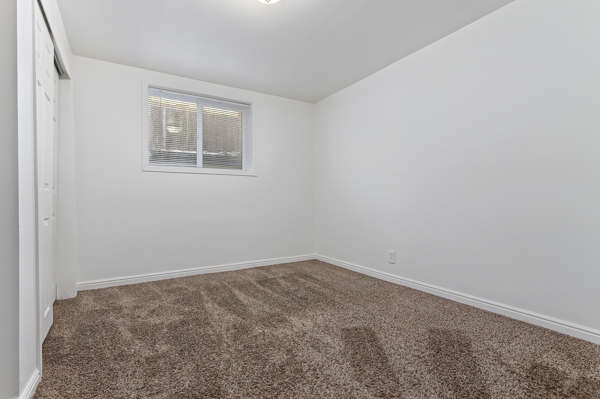 Salt Lake City House: 443 N Dorothea Way