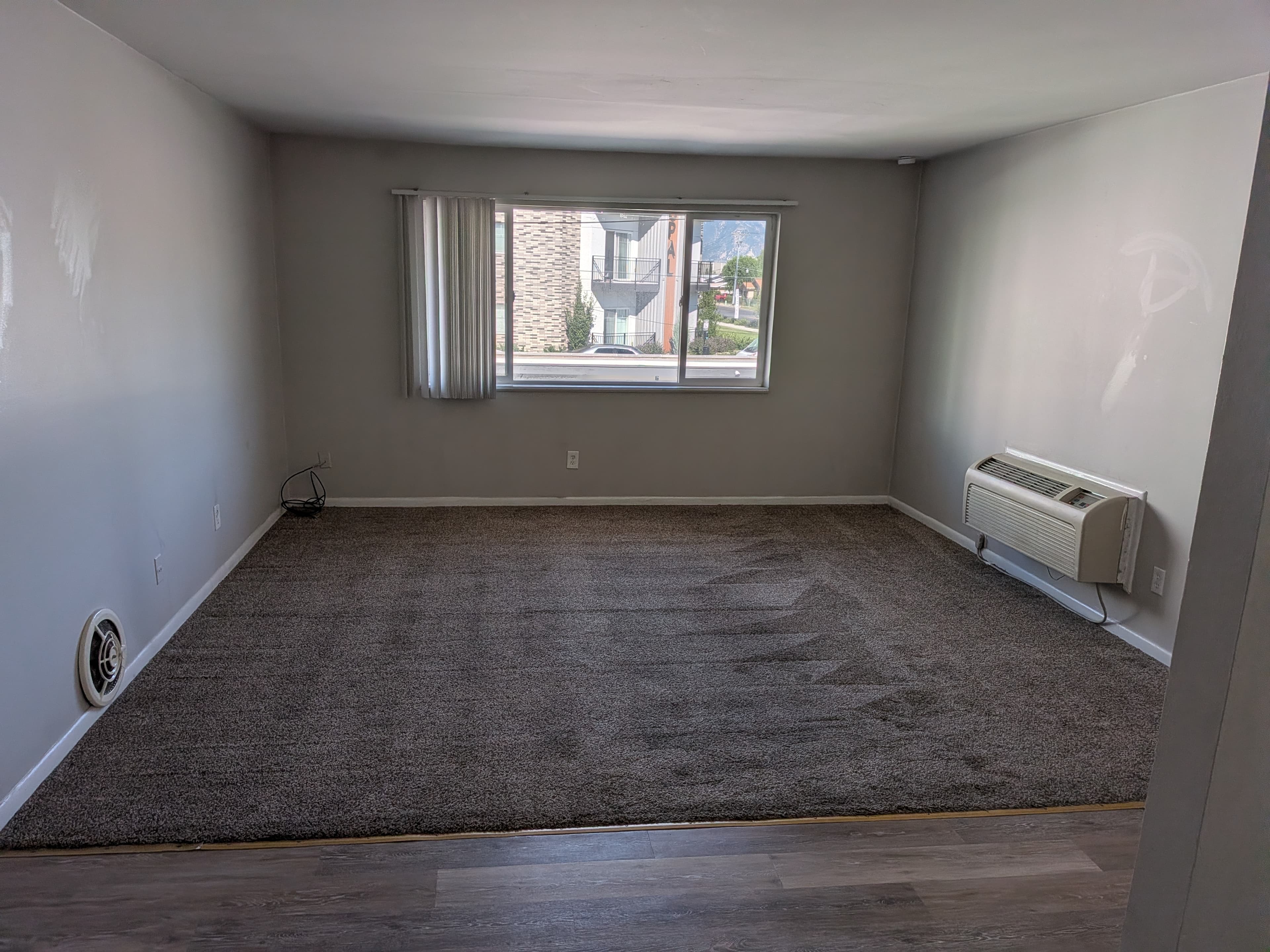 West Valley City Apartment: 2640 W 3800 S