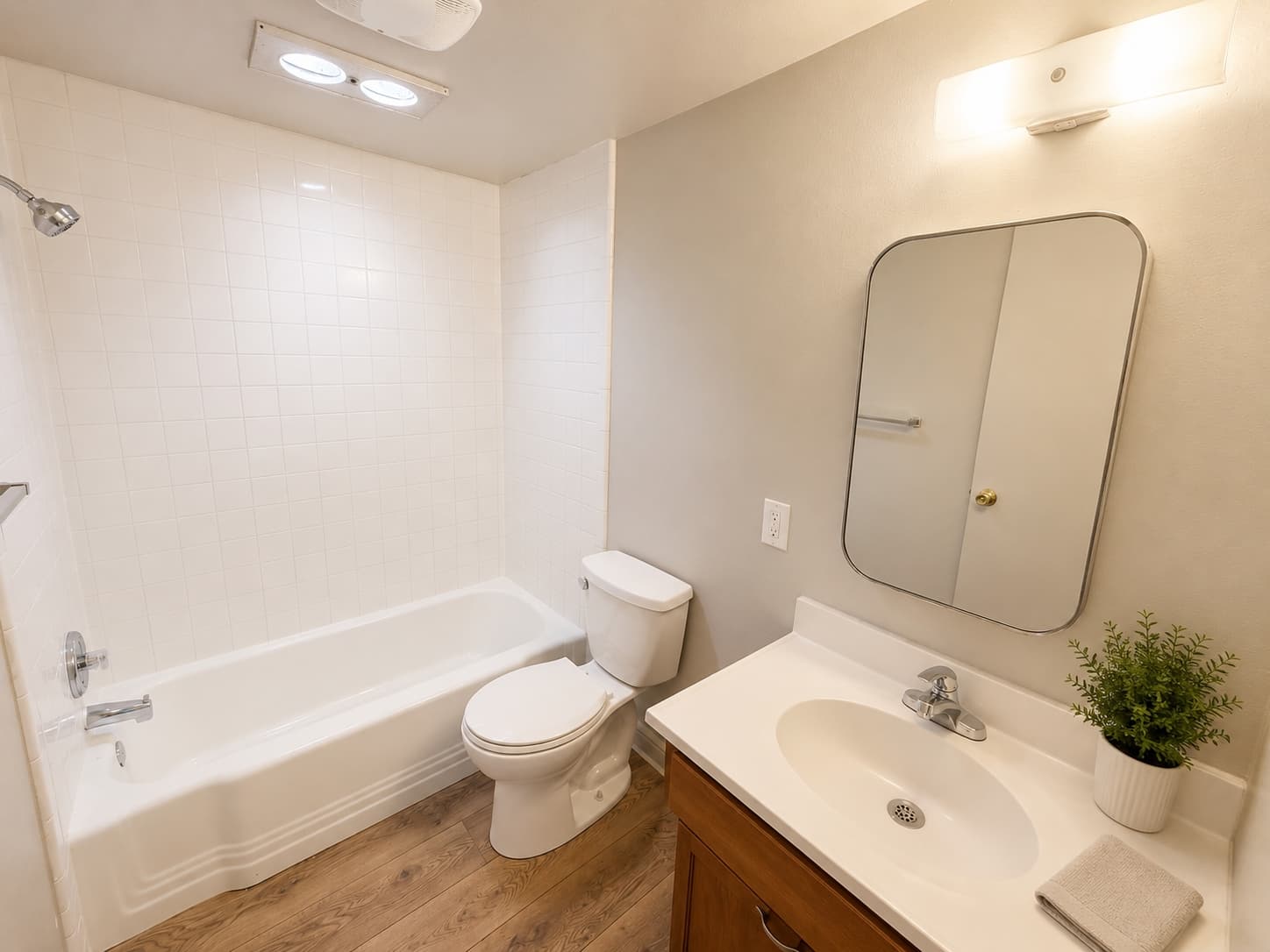 West Valley City Apartment: 2640 W 3800 S