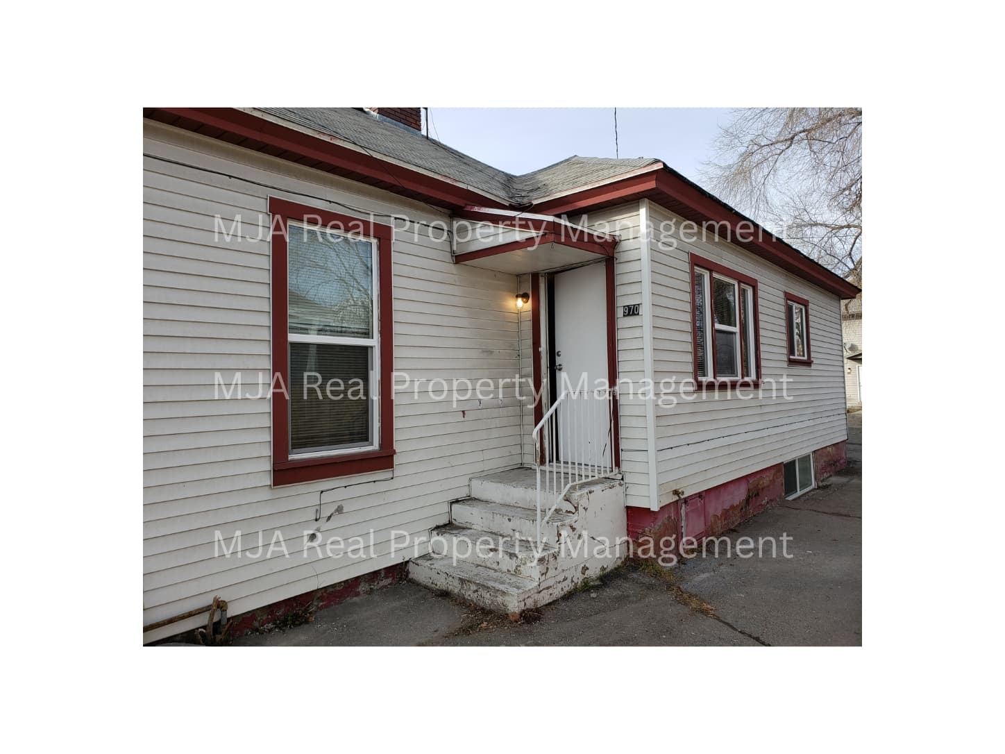 Provo Apartment: 970 W Center St