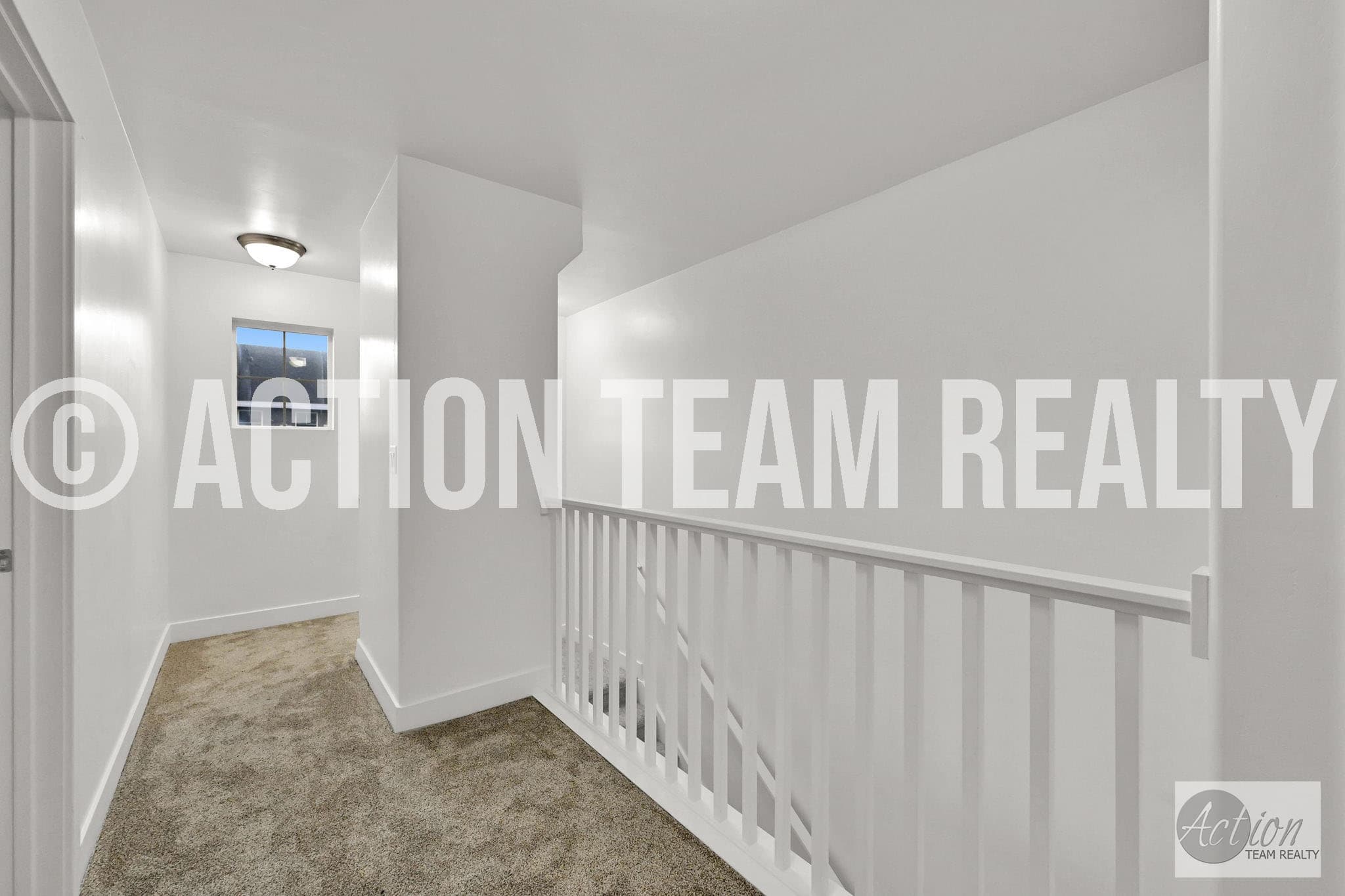 Riverton House: 2147 W Kimber Ln