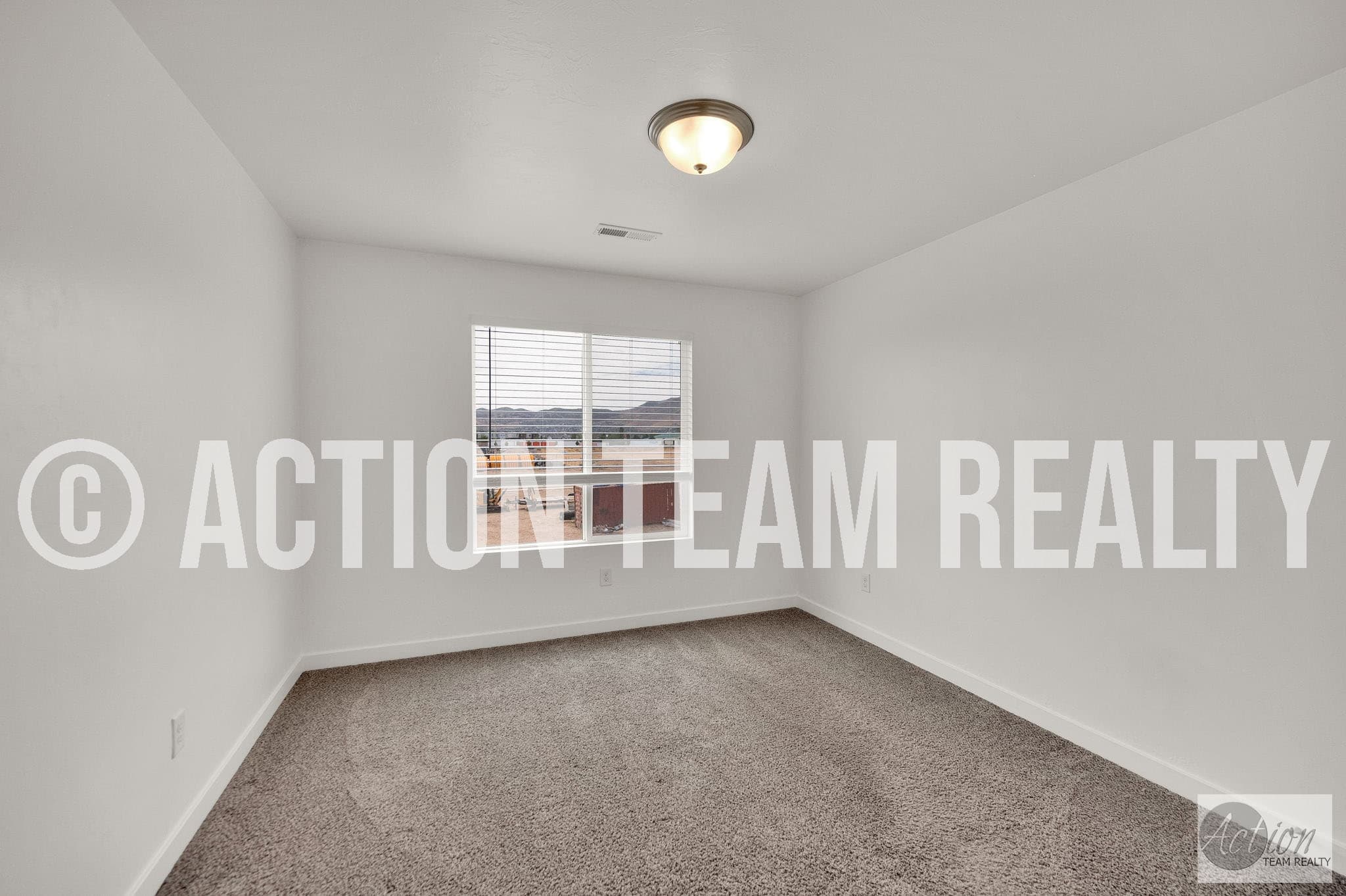 Herriman Townhome: 5113 W Vibrato St