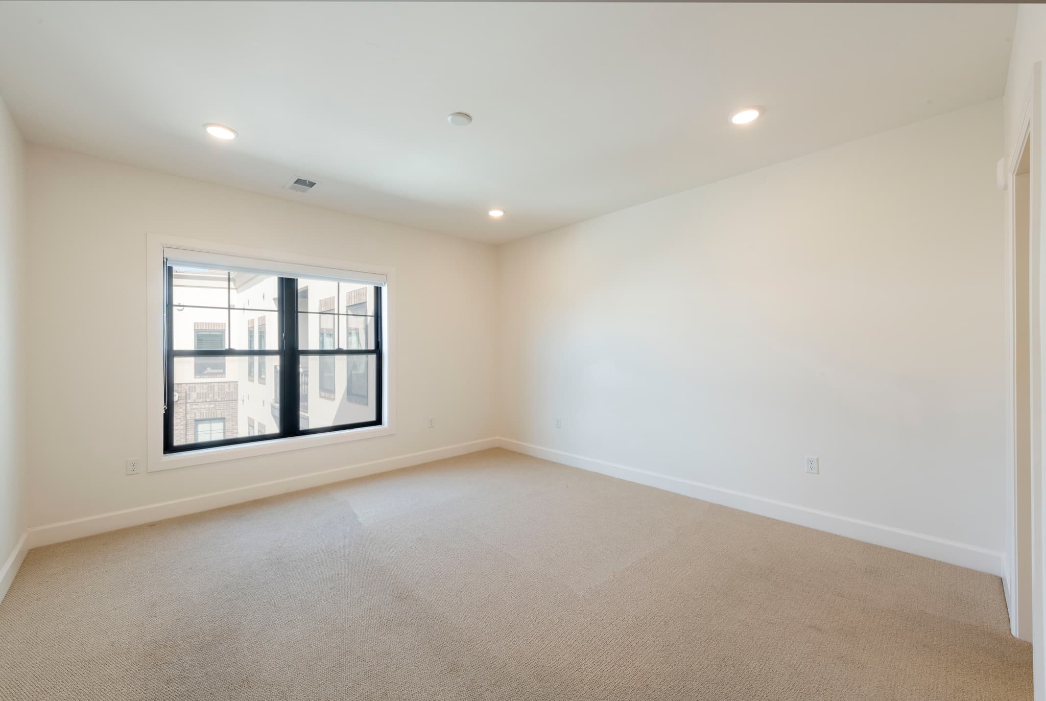Salt Lake City Condo: 2240 E Laney Ave