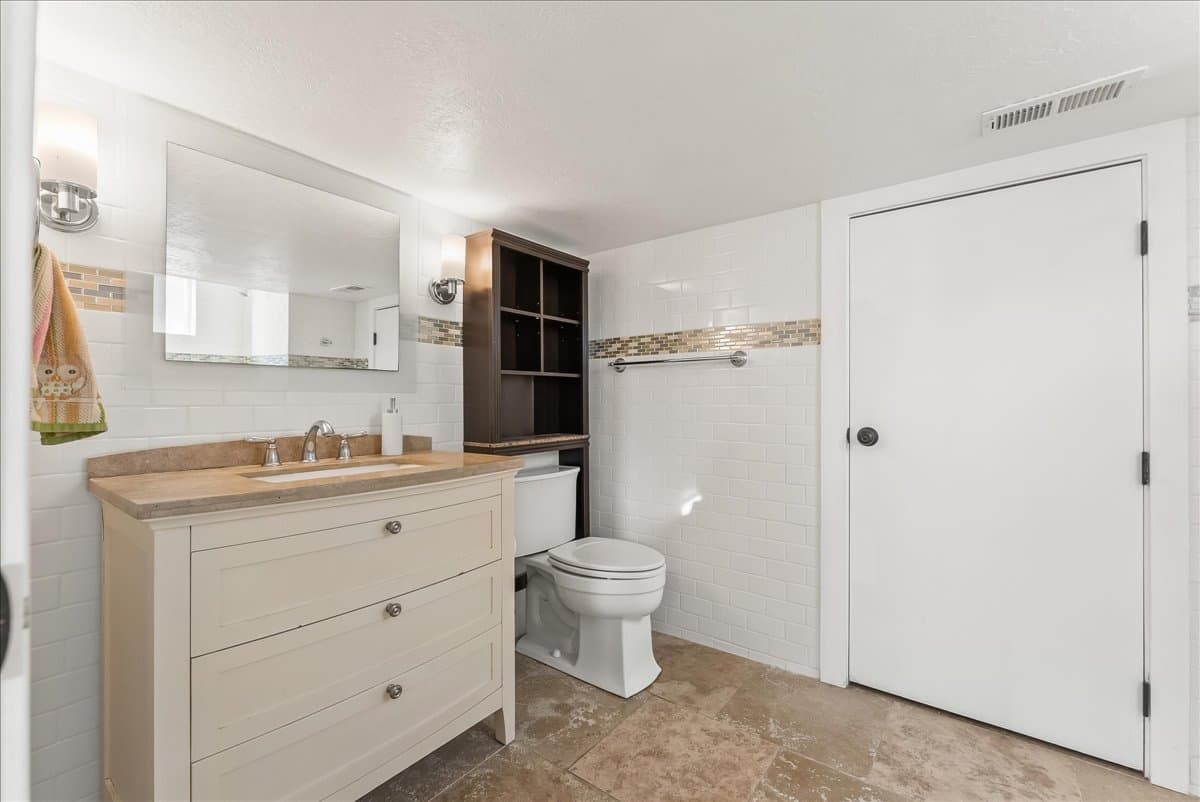 Salt Lake City House: 2165 S King St