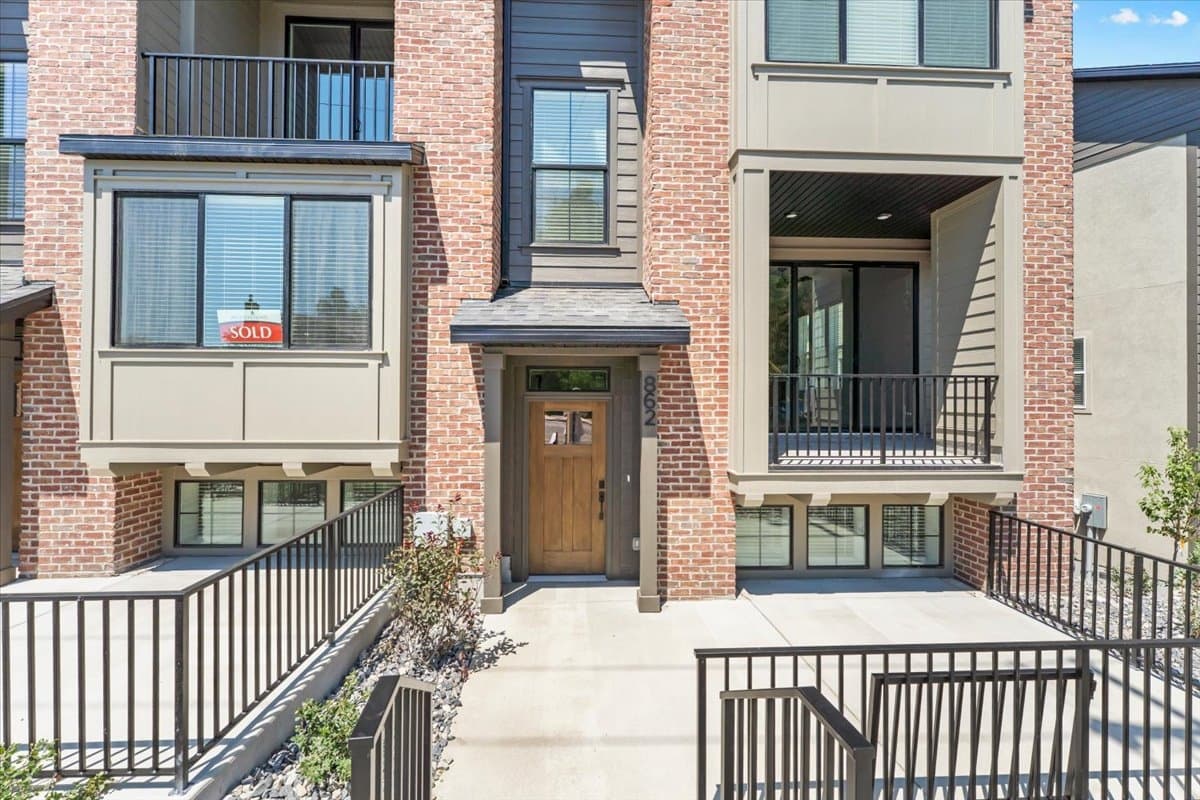 Murray Townhome: 862 E Brookshade Ln