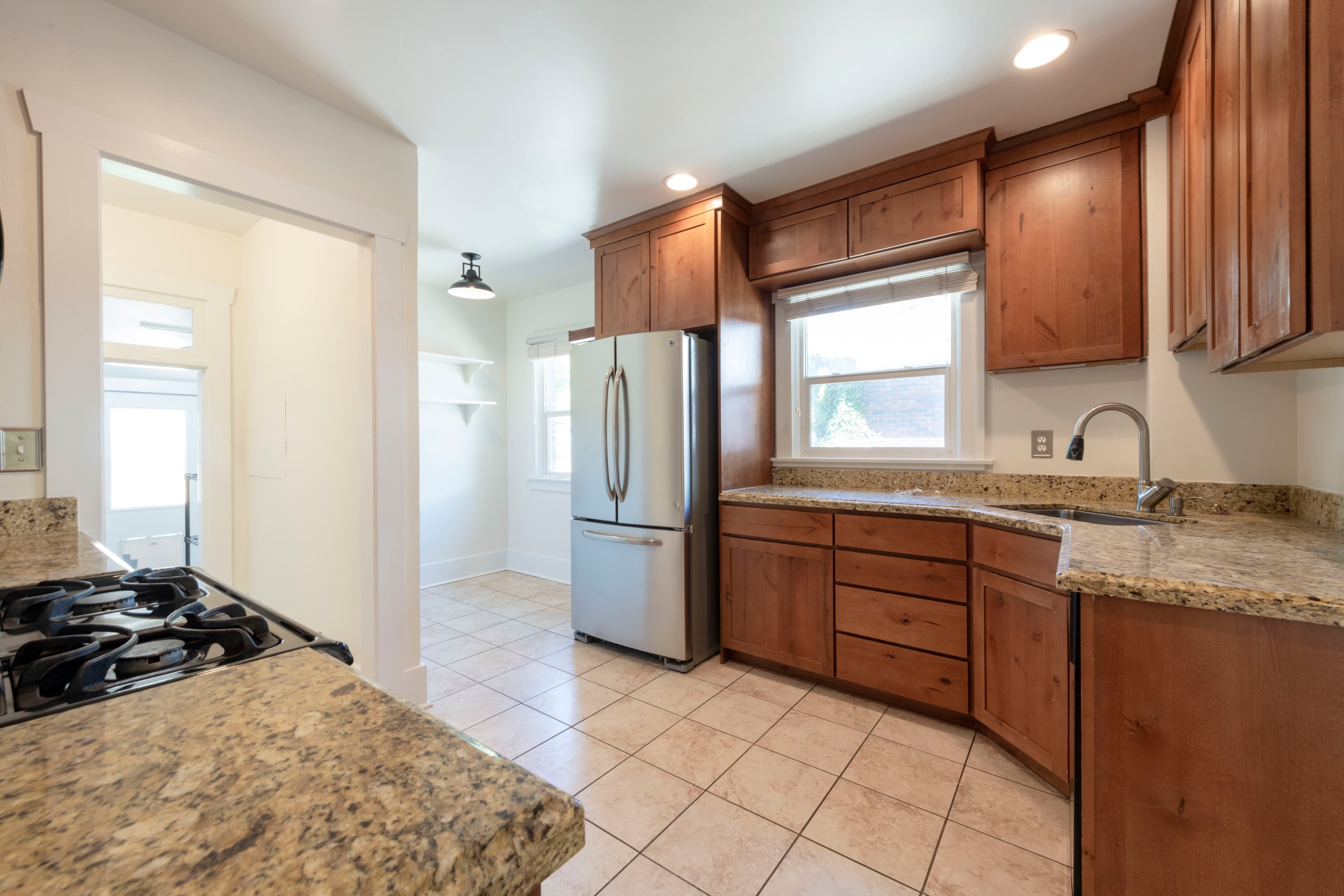 Salt Lake City House: 739 E Kensington Ave