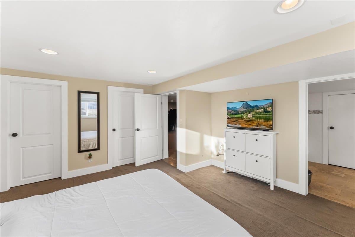 Salt Lake City House: 2165 S King St