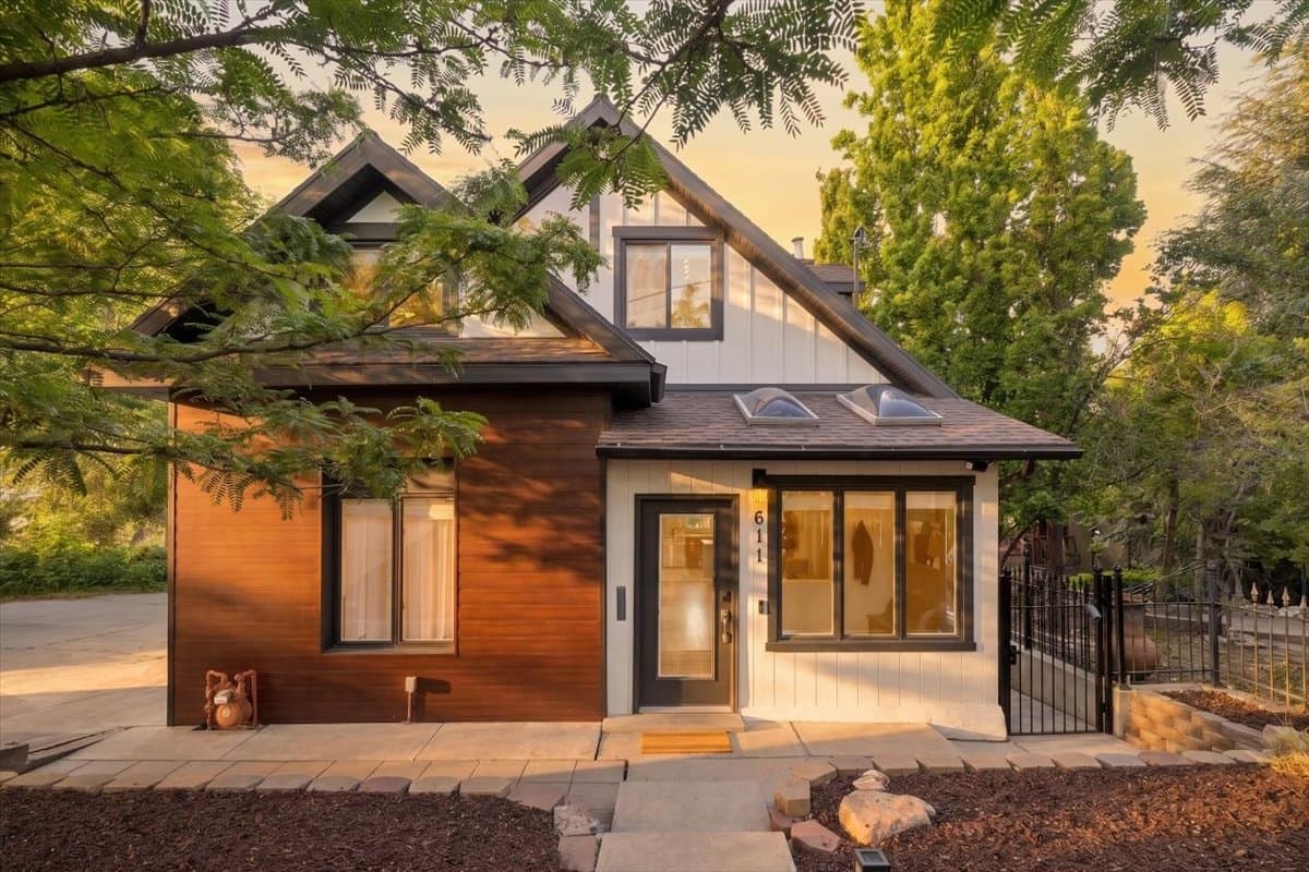 Salt Lake City House: 611 N Westcapitol St